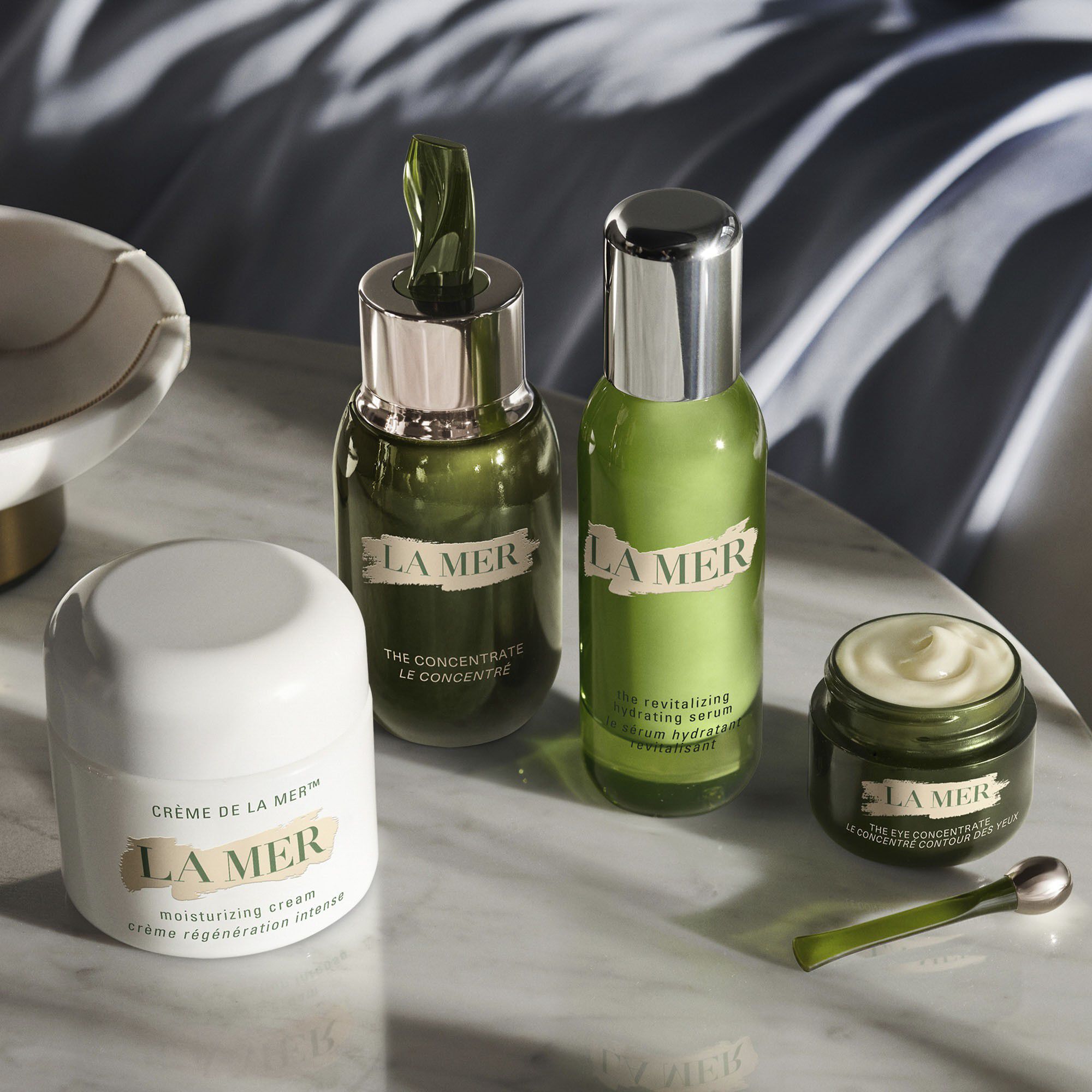 The Revitalizing Hydrating Serum