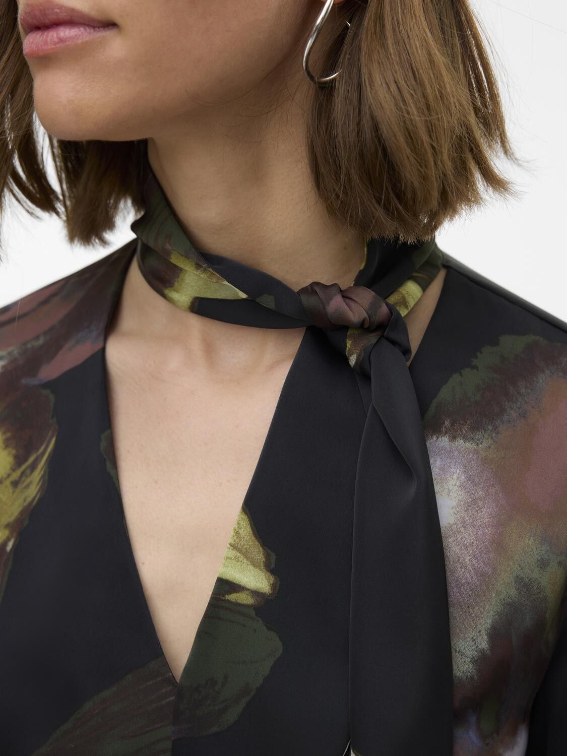 AWUDIZZY LS TIE NECK BLOUSE