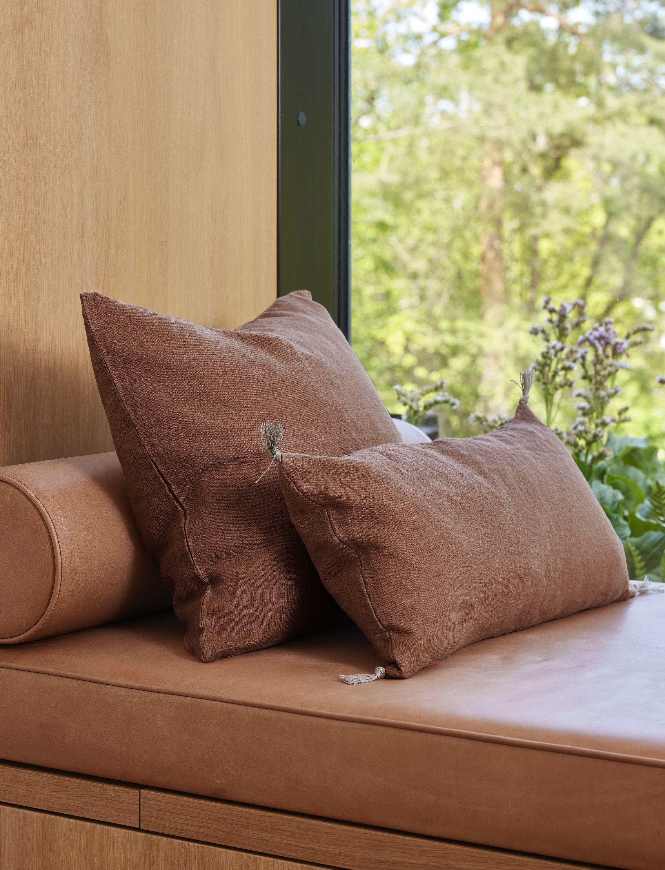 Sunshine Cushion with zip