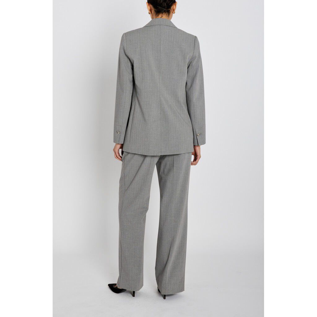 LataniaBBFrida blazer