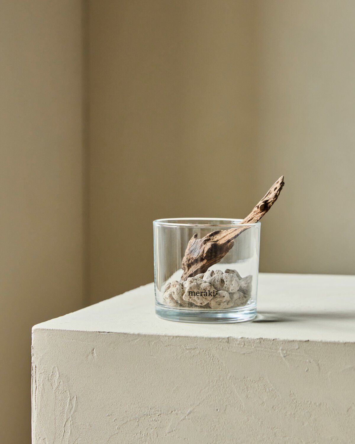 Duftfrisker, MKLavastone & wood, Svart