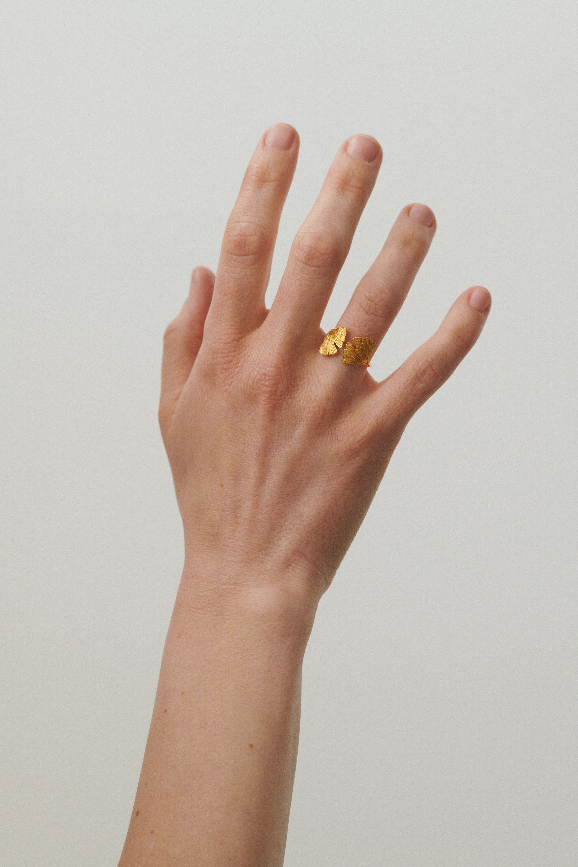 Biloba Ring