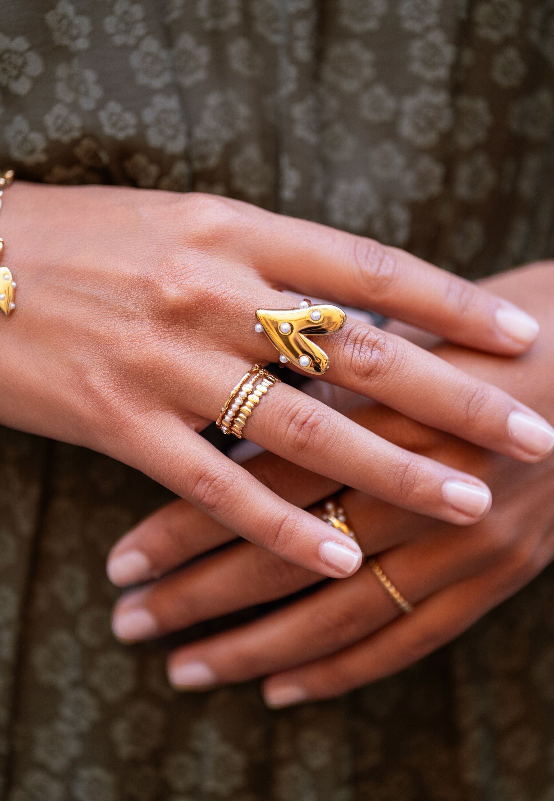 Ring big heart with pearls