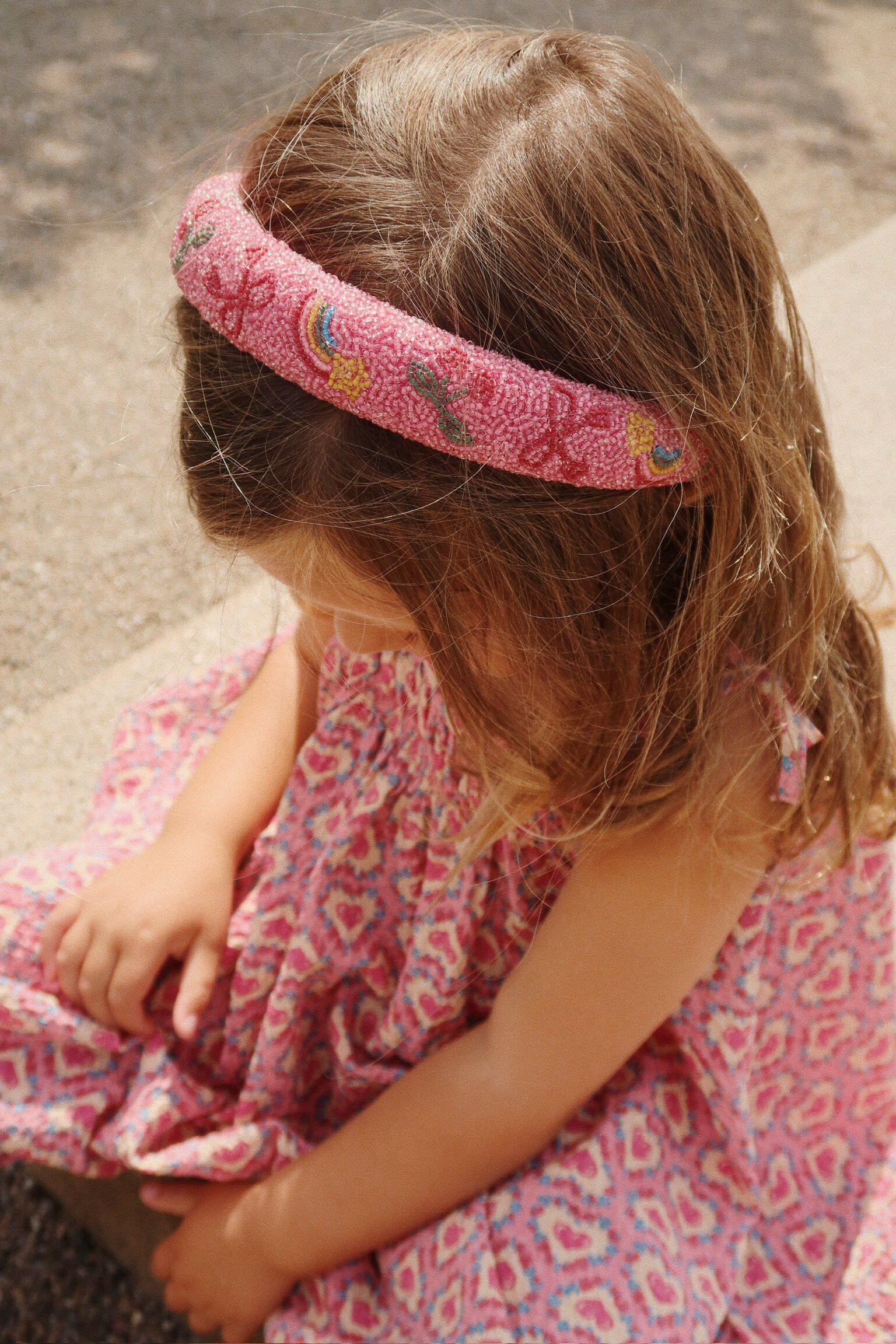 BEADED HAIRBRACE