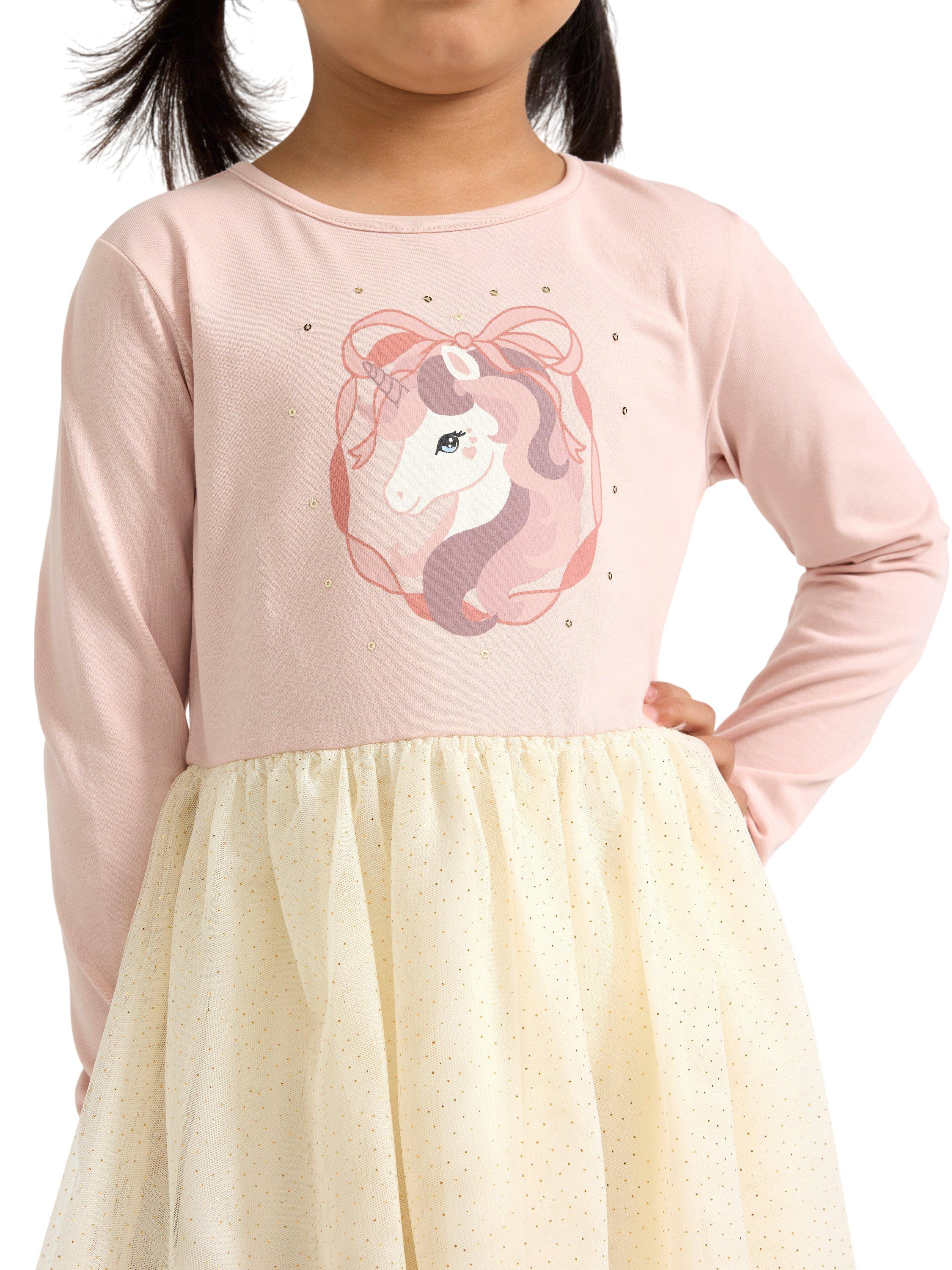 L&aring;ng&auml;rmad kl&auml;nning med n&auml;tskjorta.