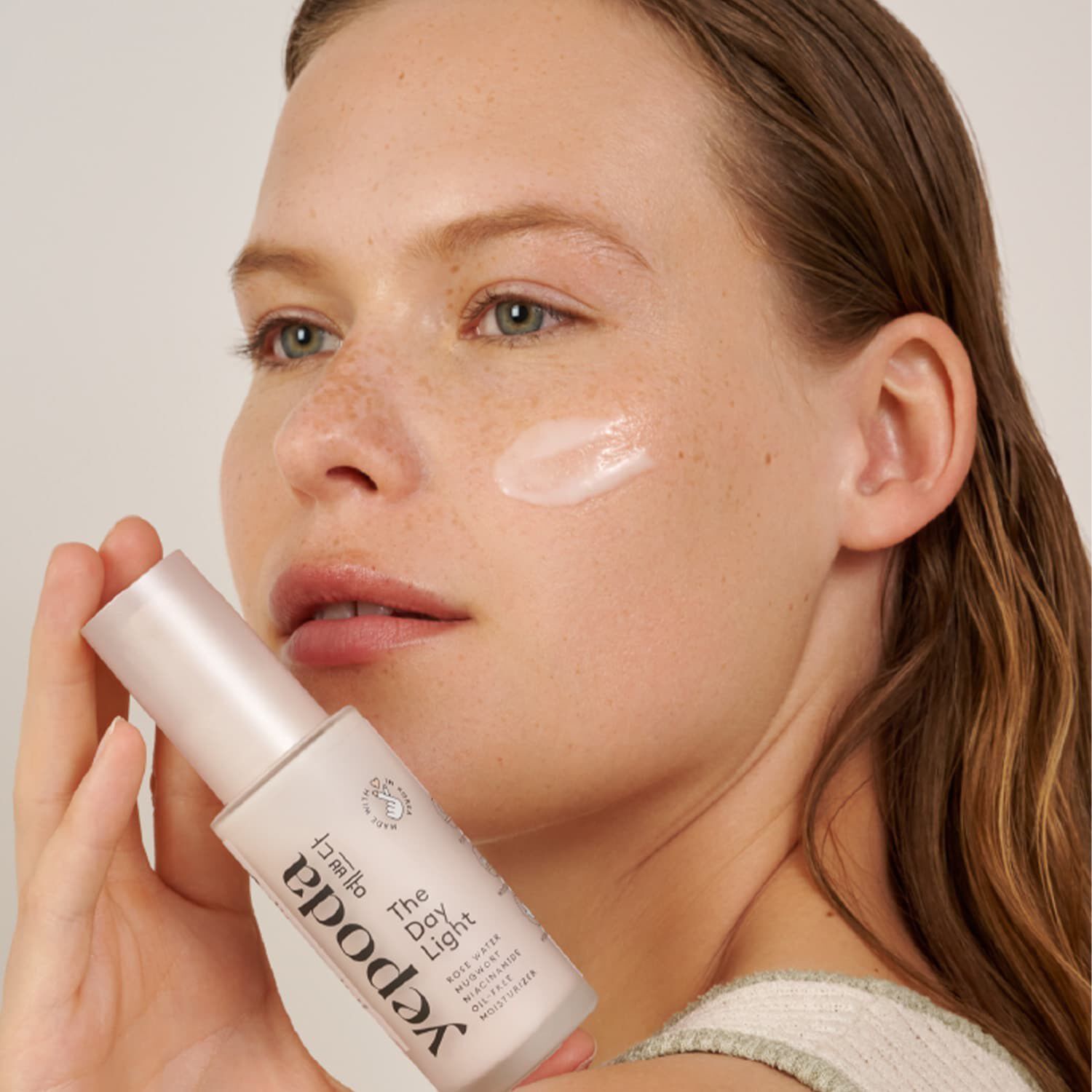 The Day Light - Fugtighedscreme uden olier med rosenvand og niacinamid