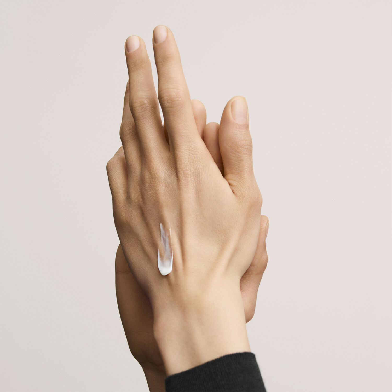 Les Mains Herm&egrave;s, complete hand care