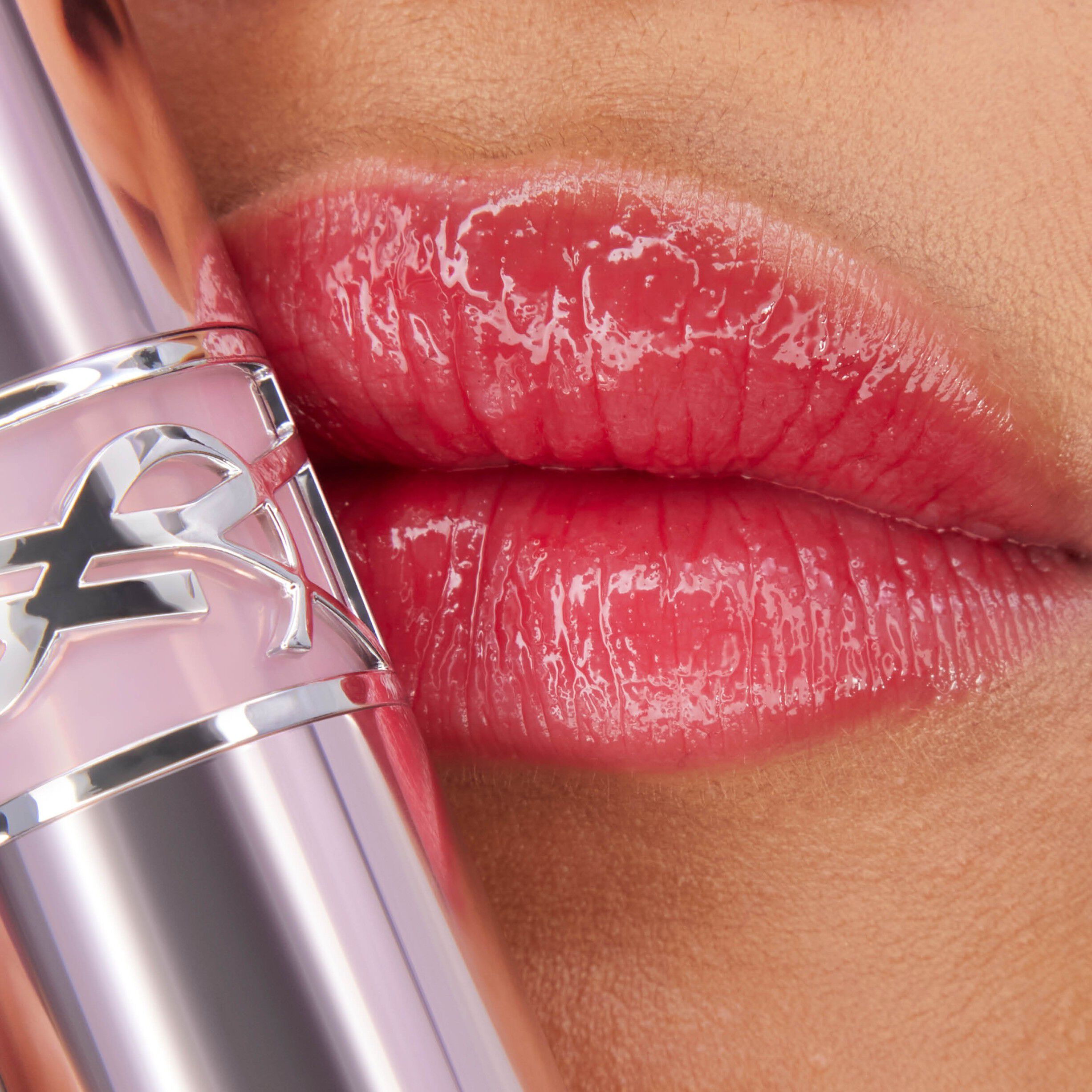 CANDY GLOW TINTED LIP BALM
