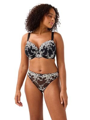 Bekv&auml;m vadderad t-shirt-bh med spe