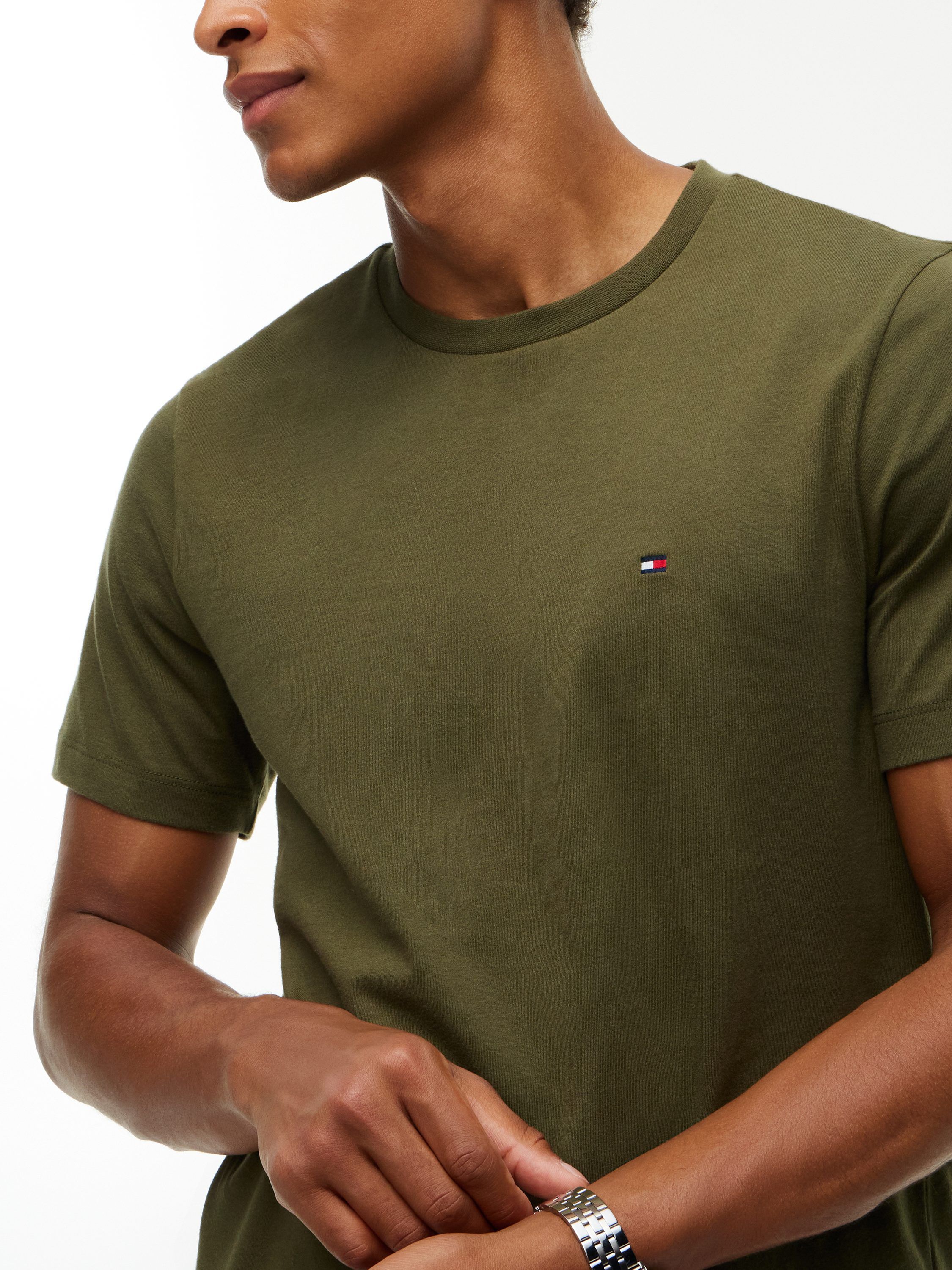 ESS SEASONAL REG FIT SOLID TEE