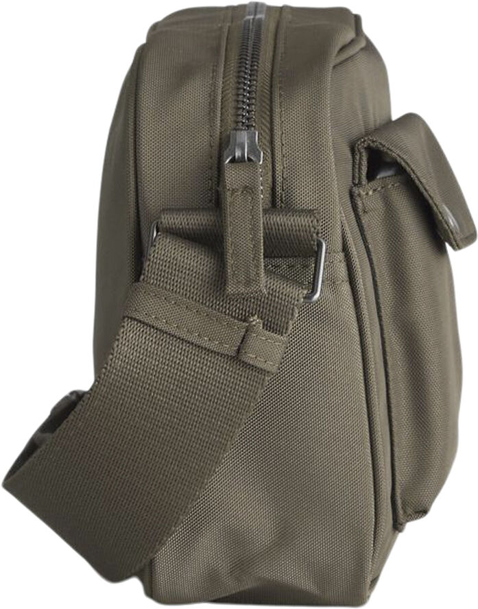 DarlaMBG Crossb. , Monochrome