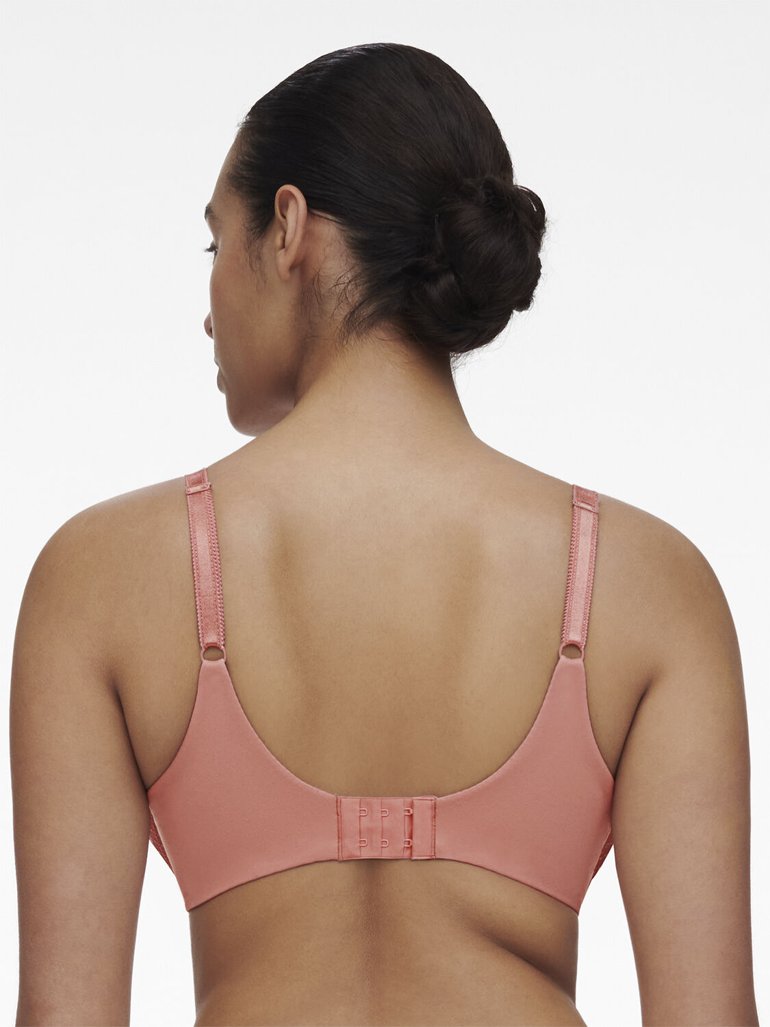 Norah Chic Covering Molded Bra