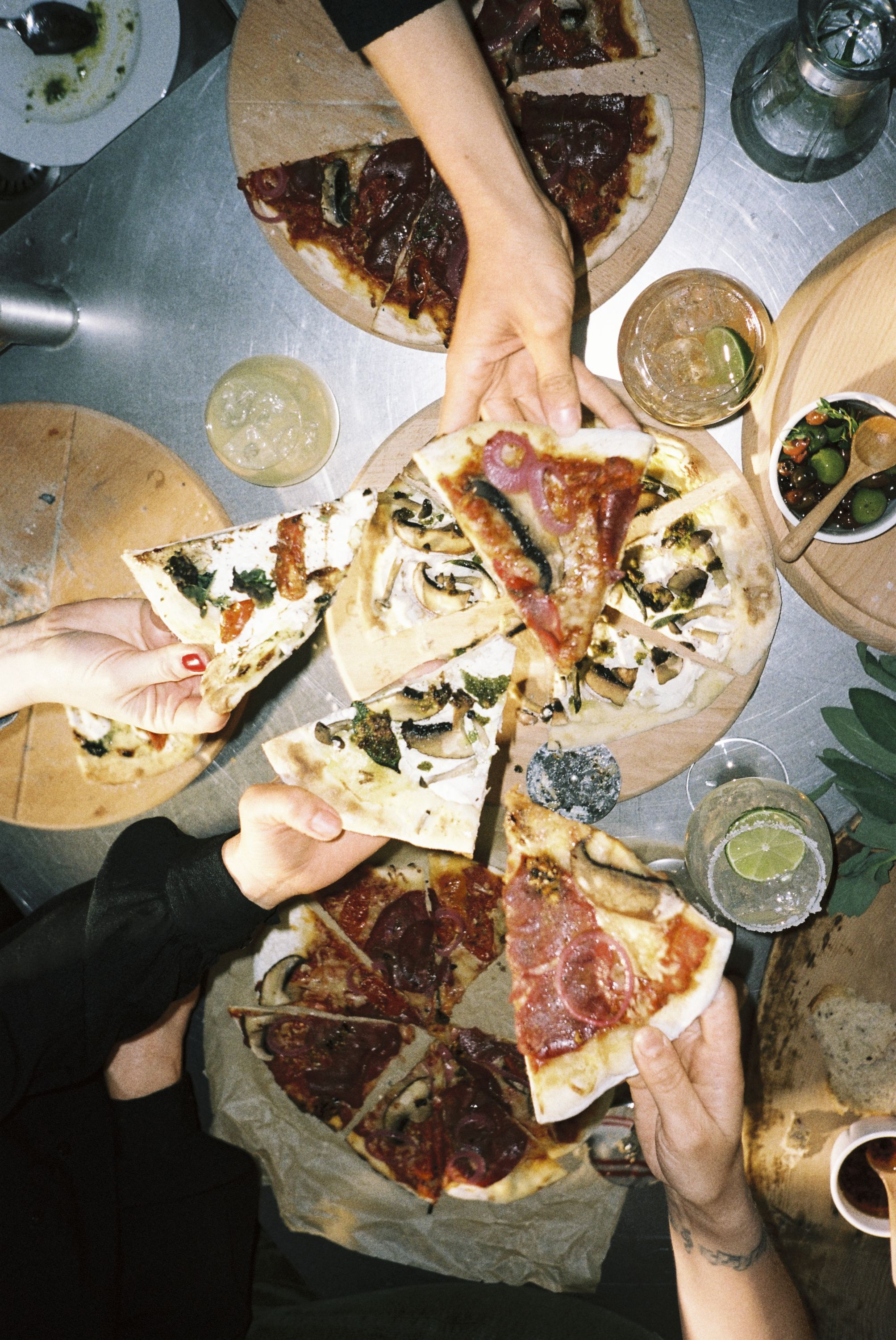 GC Pizza board &Oslash;35 og sk&aelig;rer b&oslash;g