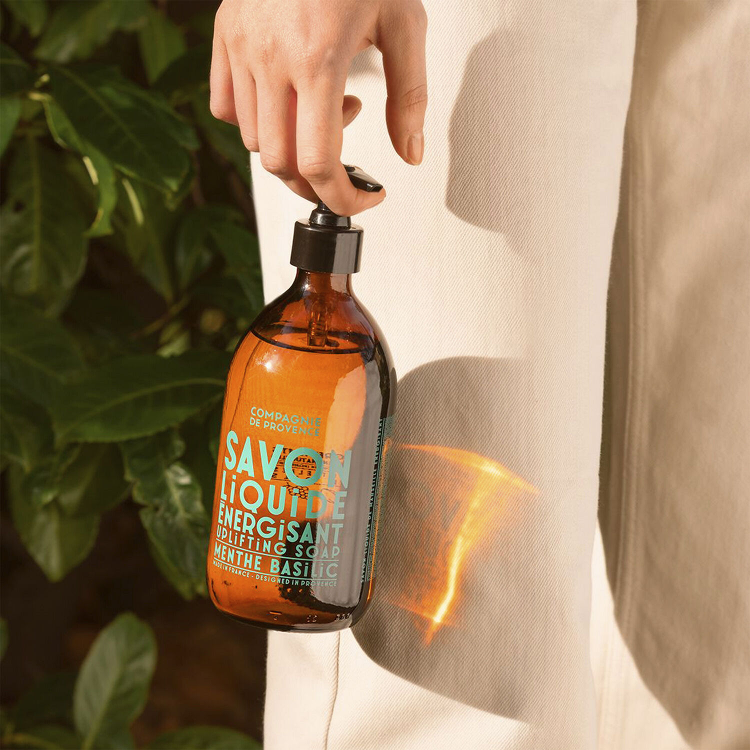 LIQUID MARSEILLE SOAP MINT BASIL 495 ML