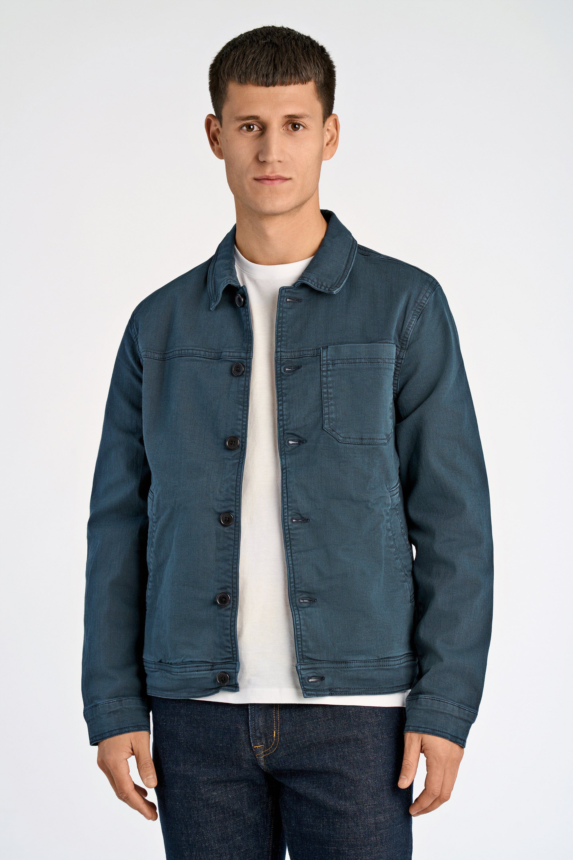 Cropped length overshirt