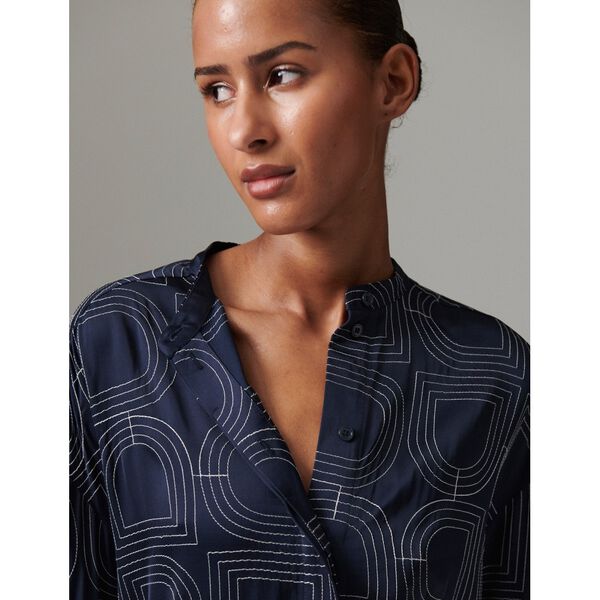 Kerry - Fluid Viscose Stitch