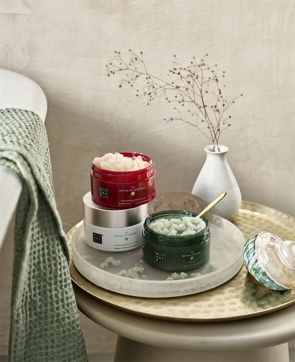 The Ritual of Sakura Body Scrub