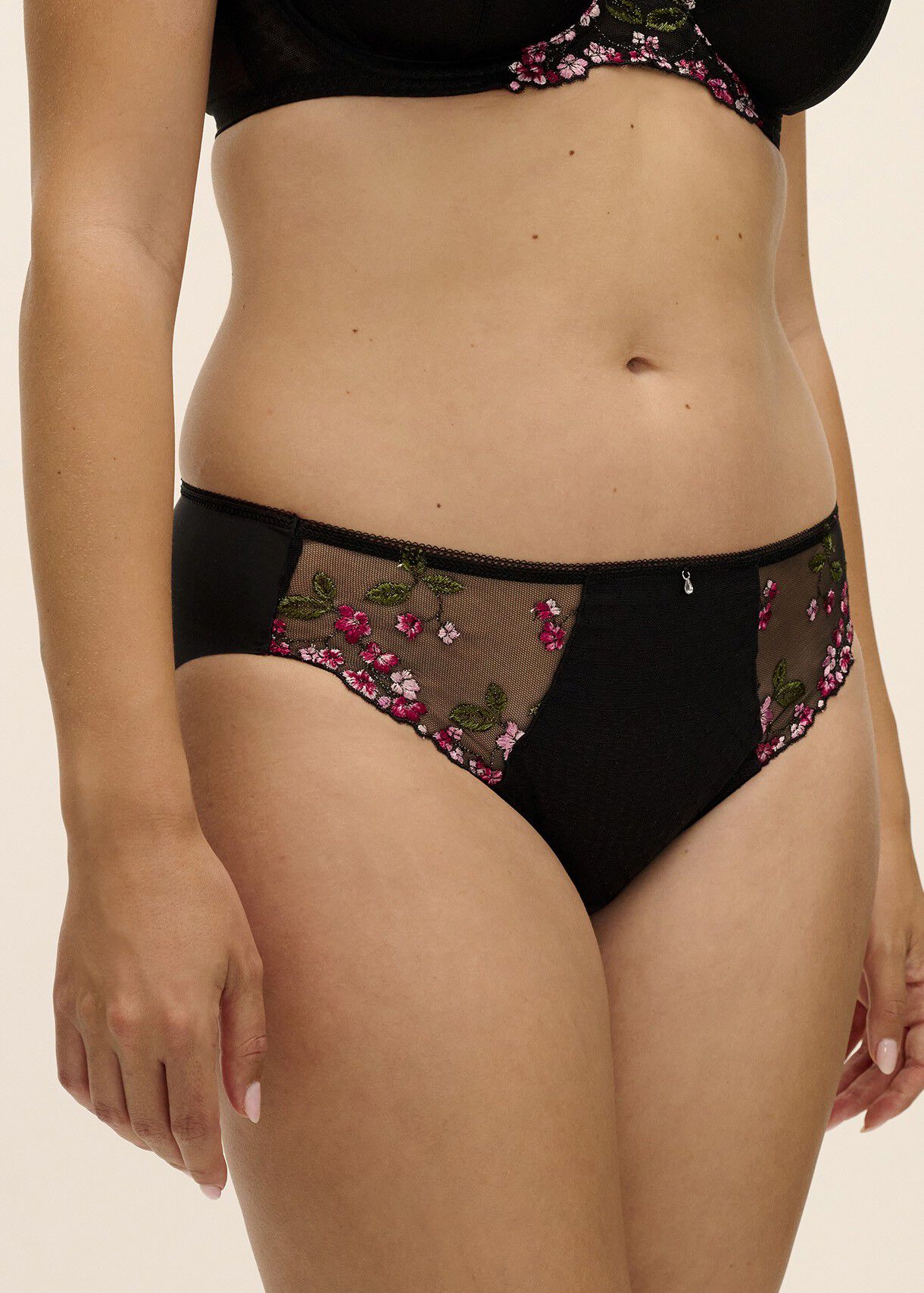 ELIYSE BRIEF