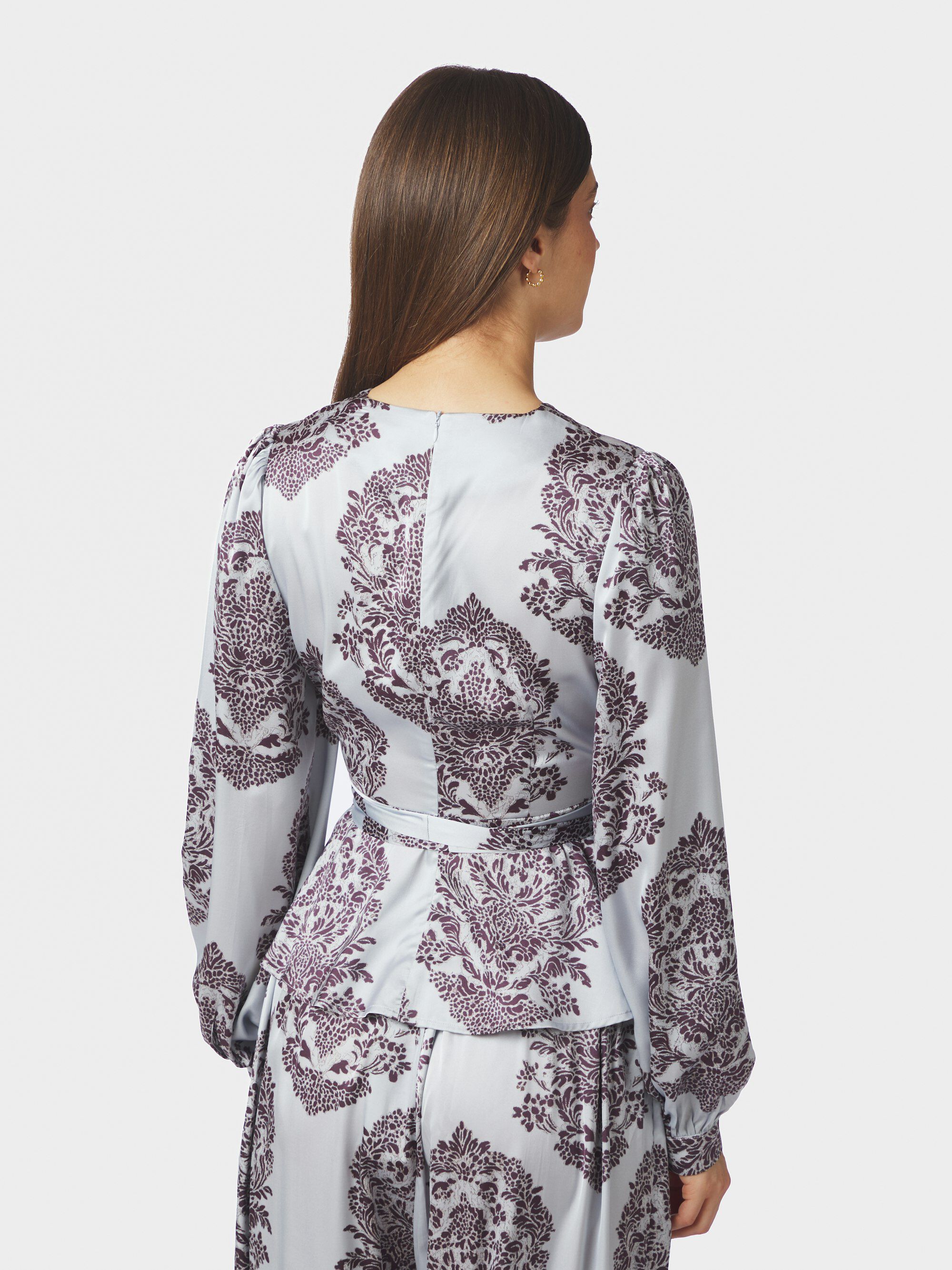 Rista Deco Drop Blouse