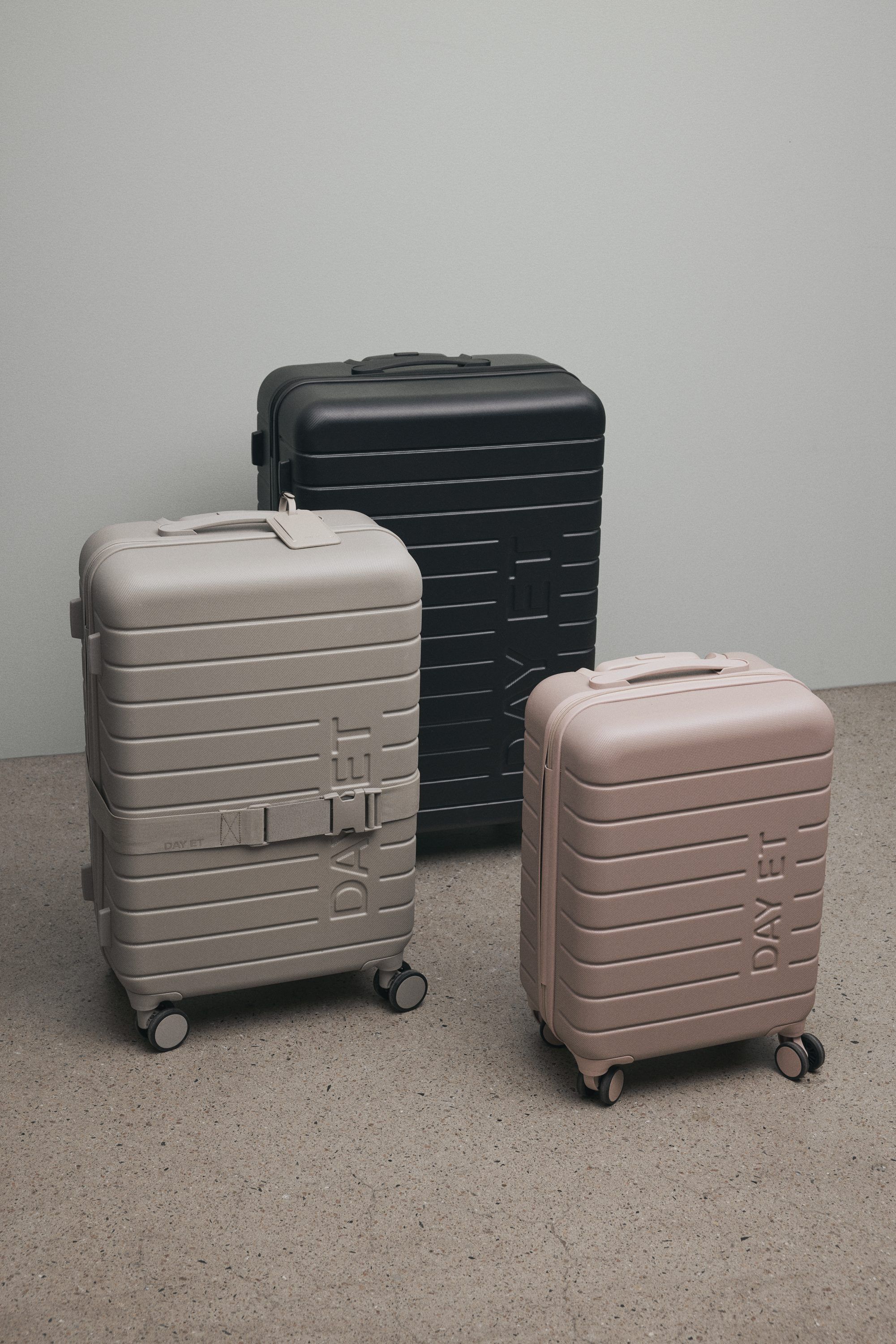 Day Tonal 28" Suitcase