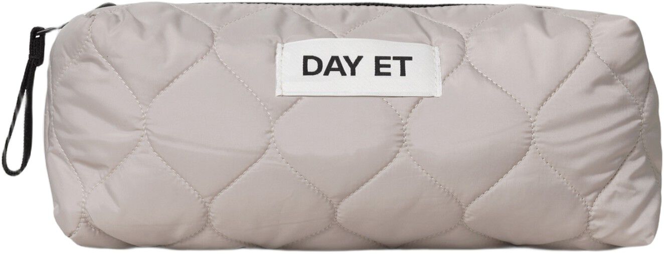 Day Gweneth RE-Q Dash Drawing