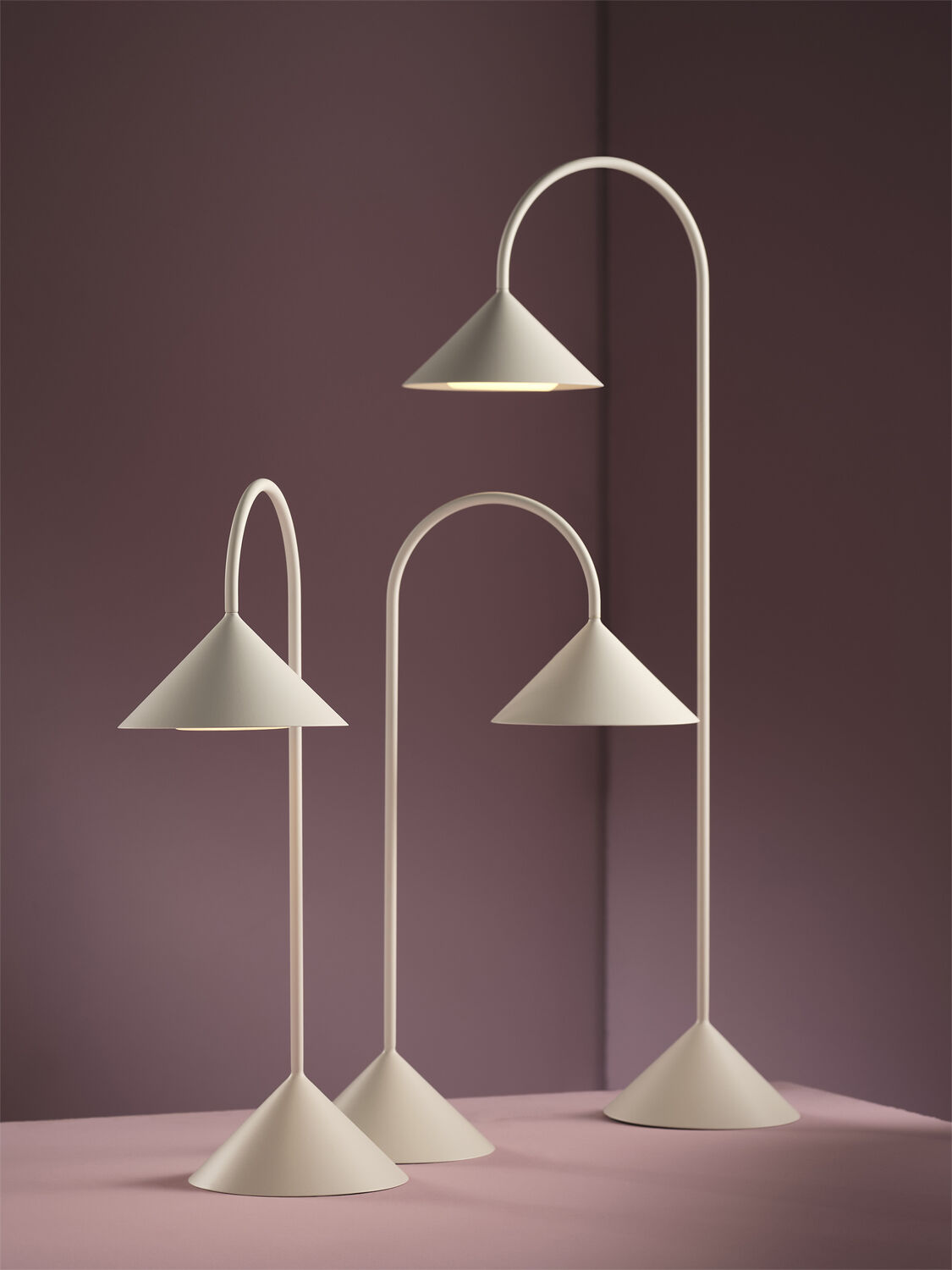 Grasp Portable Floor Lamp H72