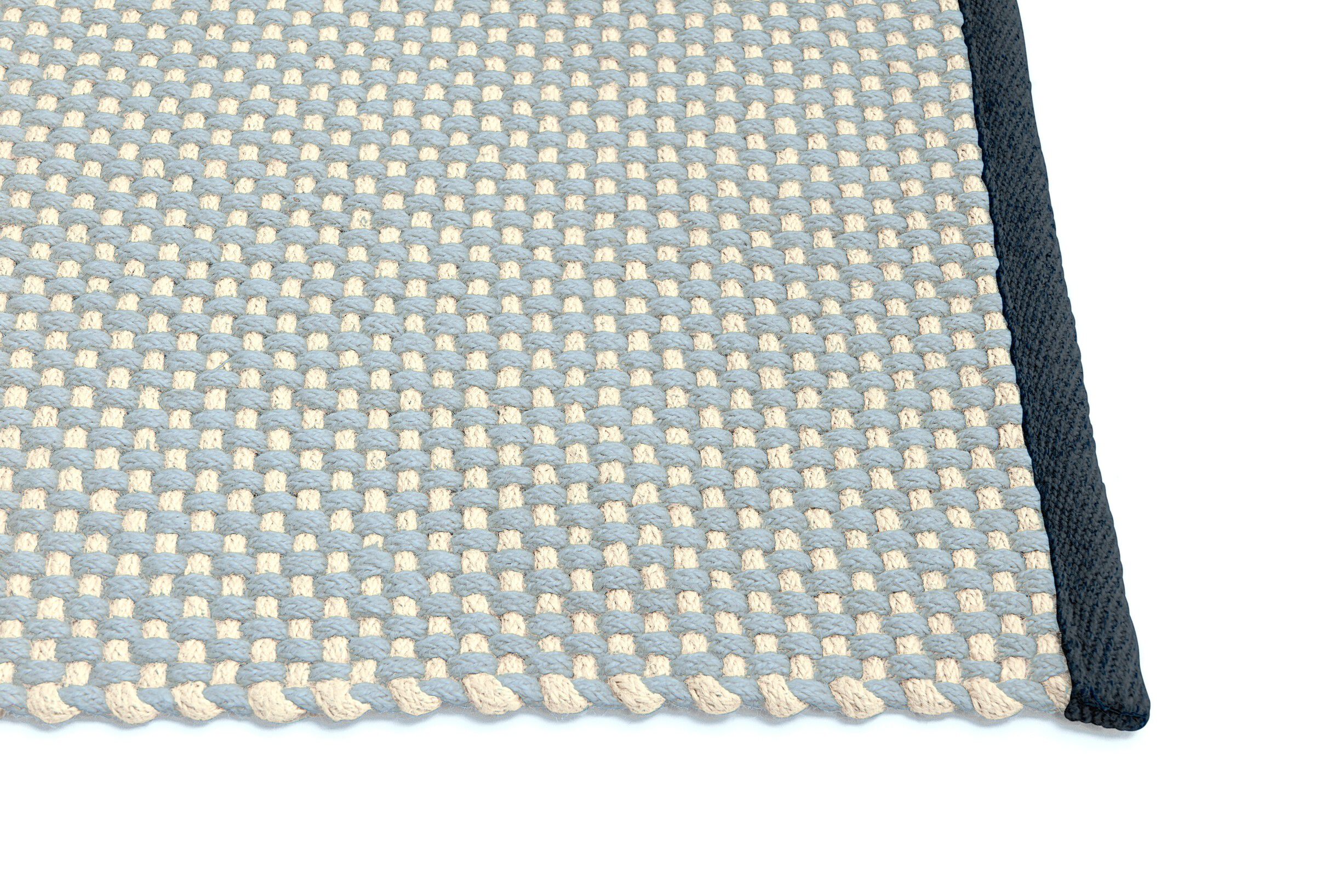 3 Colour Rug-W140 x L200-Soft turquoise