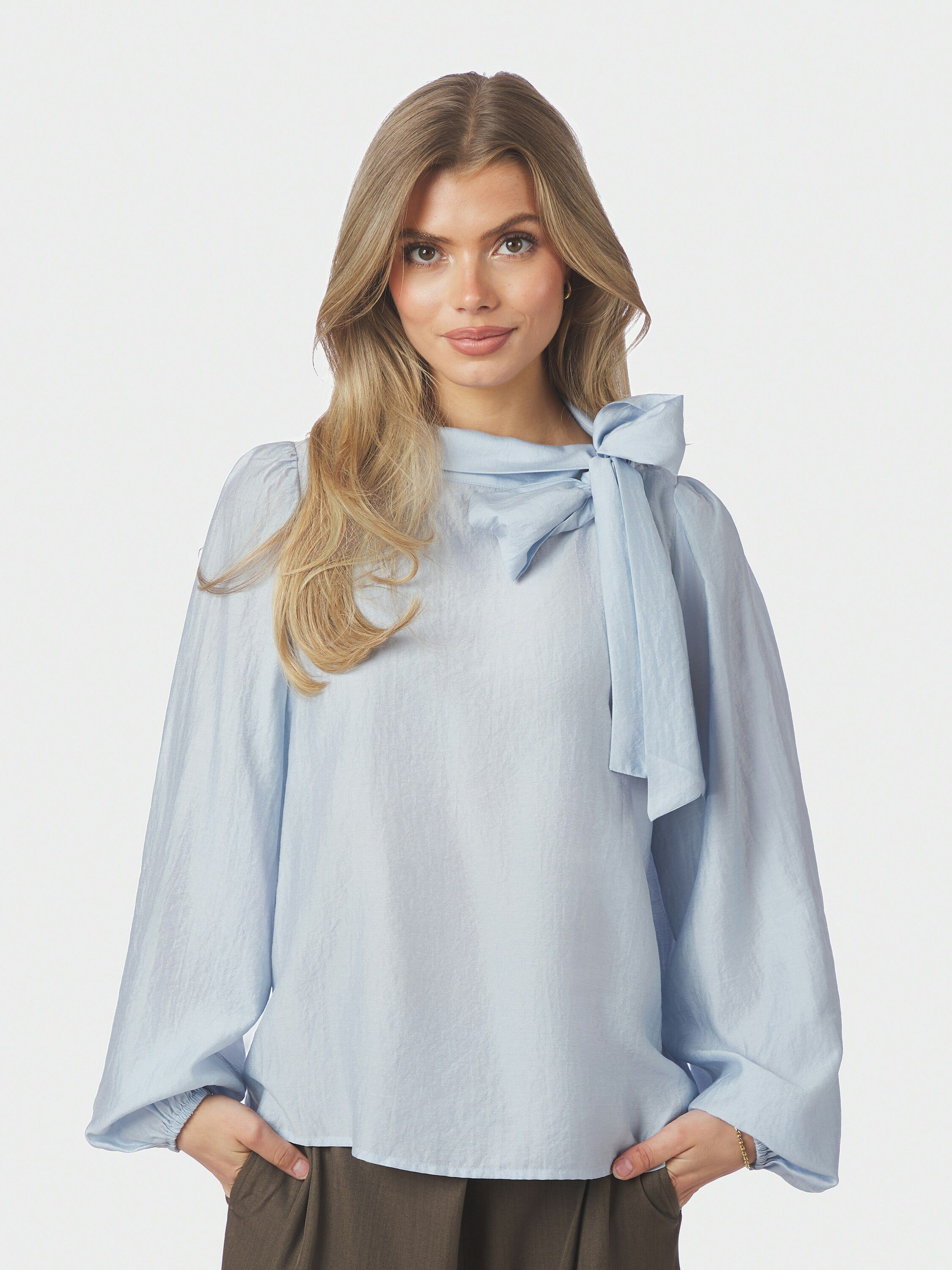 Selene Crisp Blouse