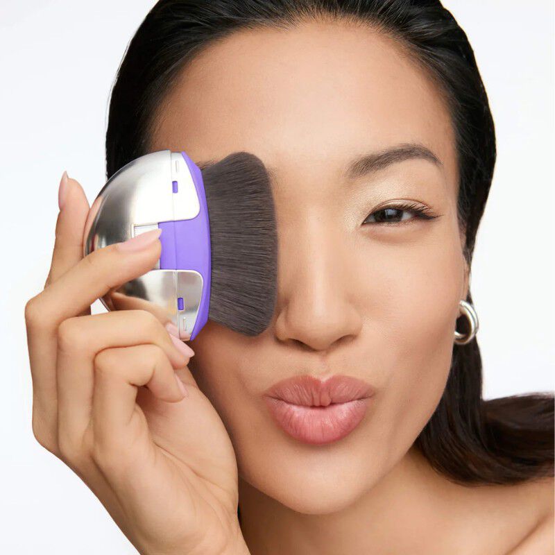 Dial-It Up Foundation Brush