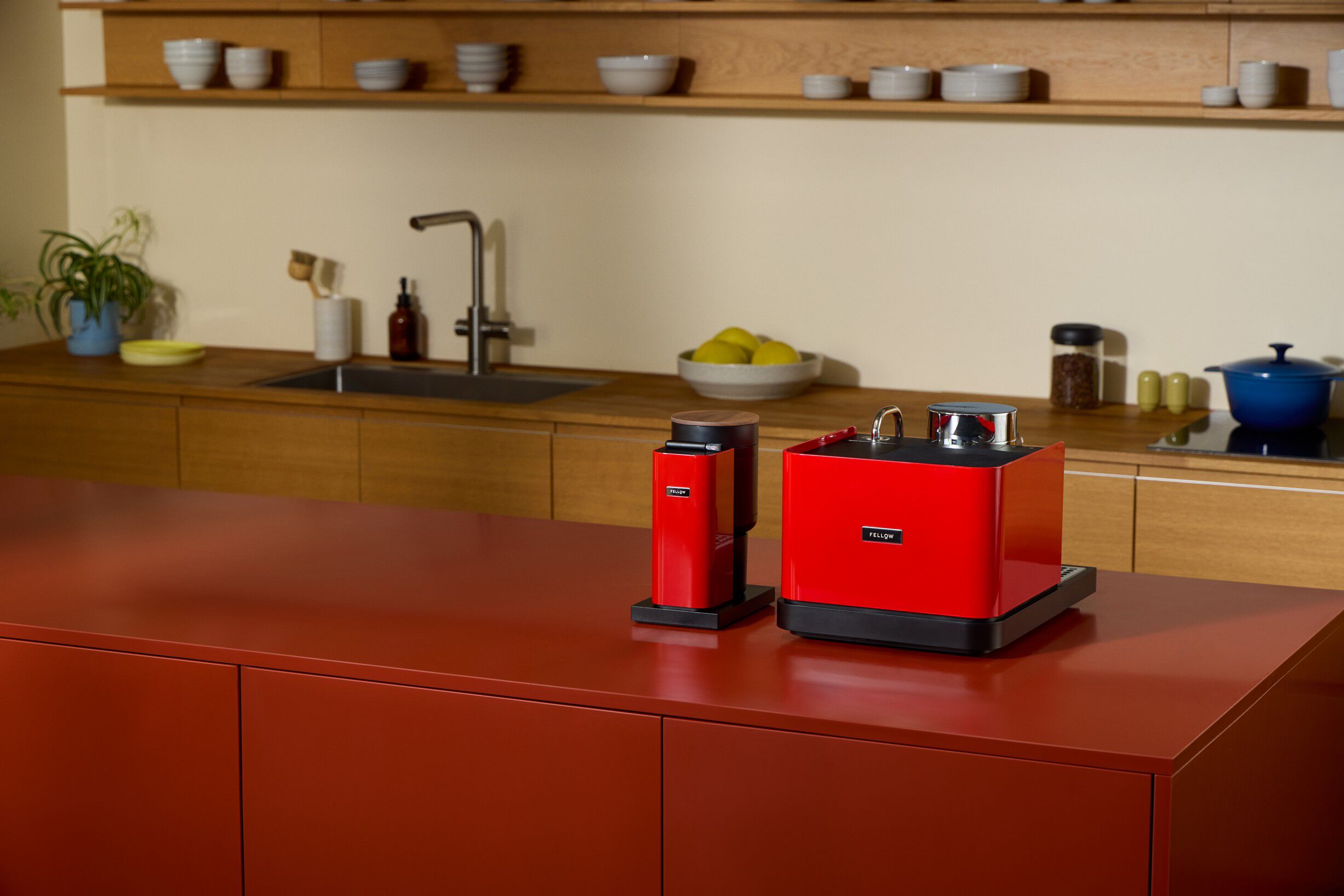 Opus Grinder Gen 2 Cherry Red with Walnut, EU