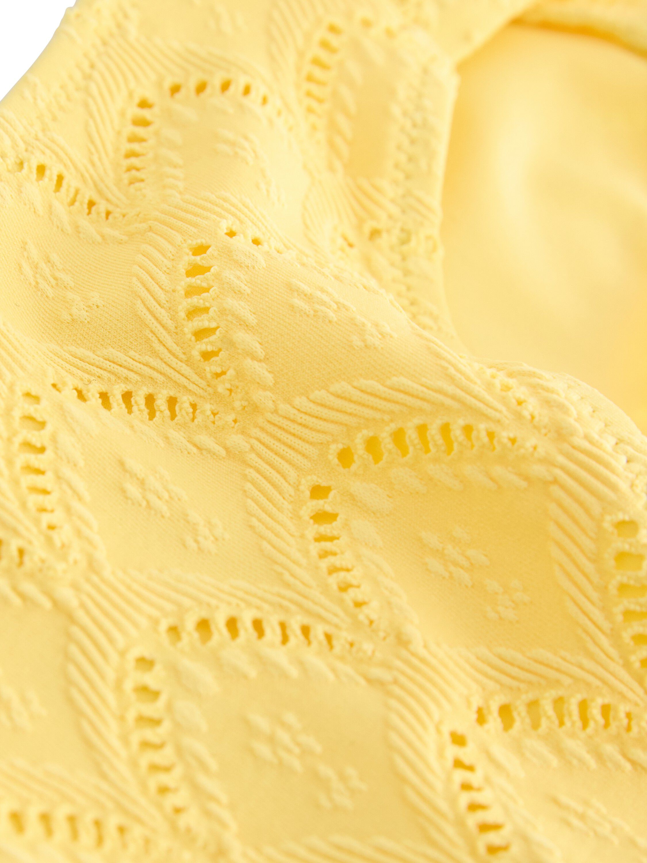 Bikini bottom with a brazilian fit