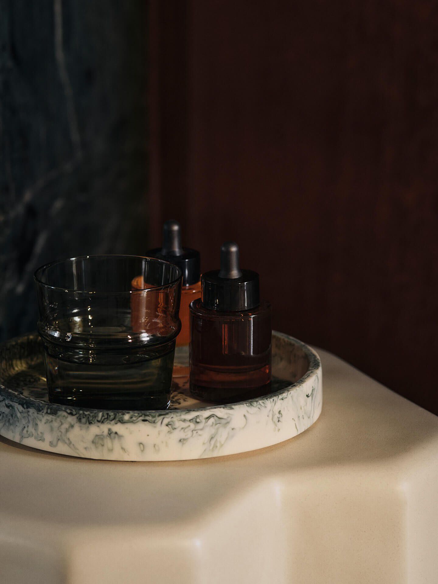 Mist Tray - &Oslash;20 - Emerald Off-white