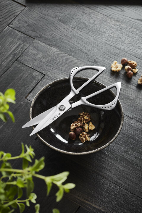 GKS-210 Køkkensaks stål 21 cm