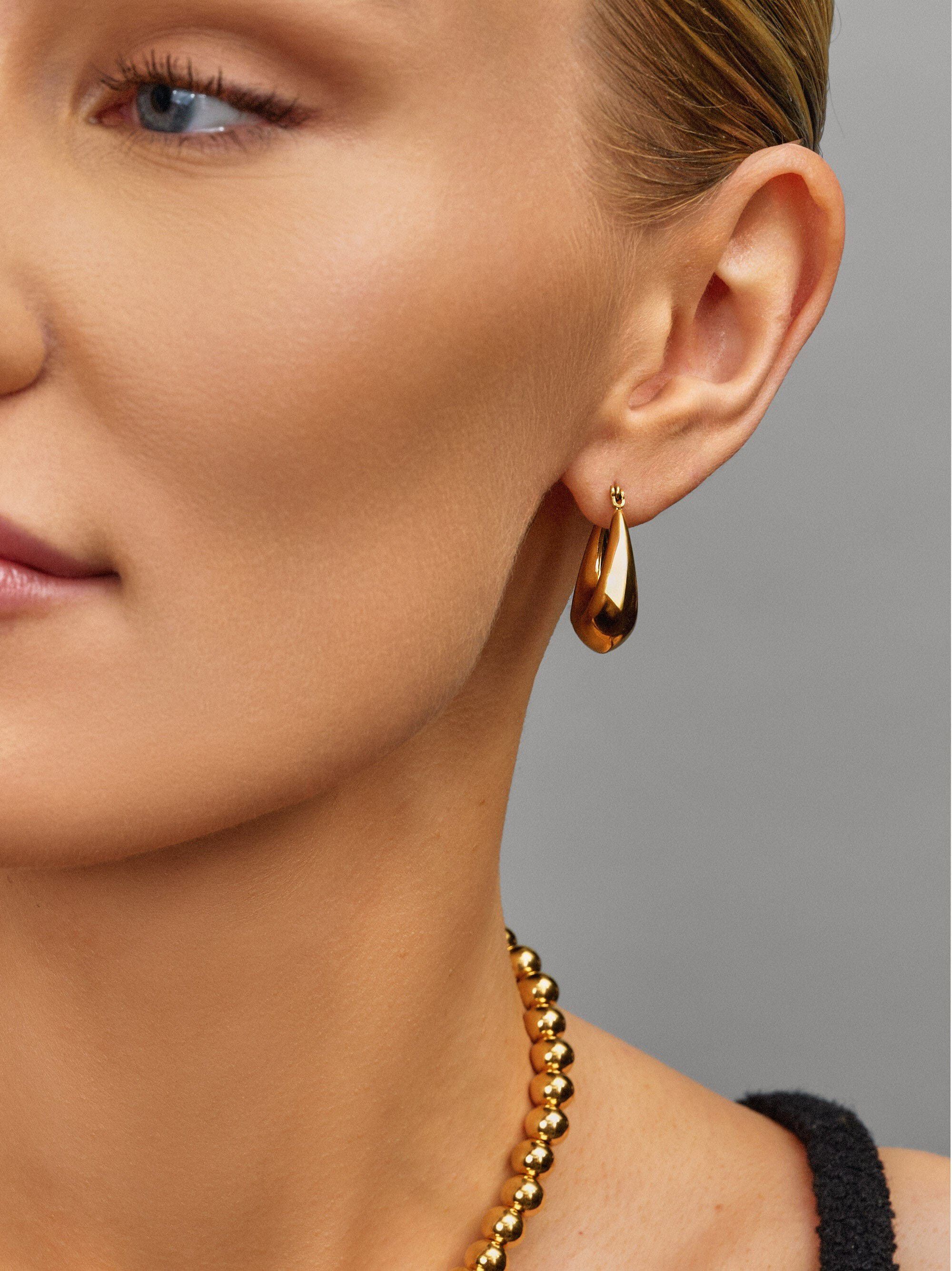 Women's Clasp Hoop Earrings