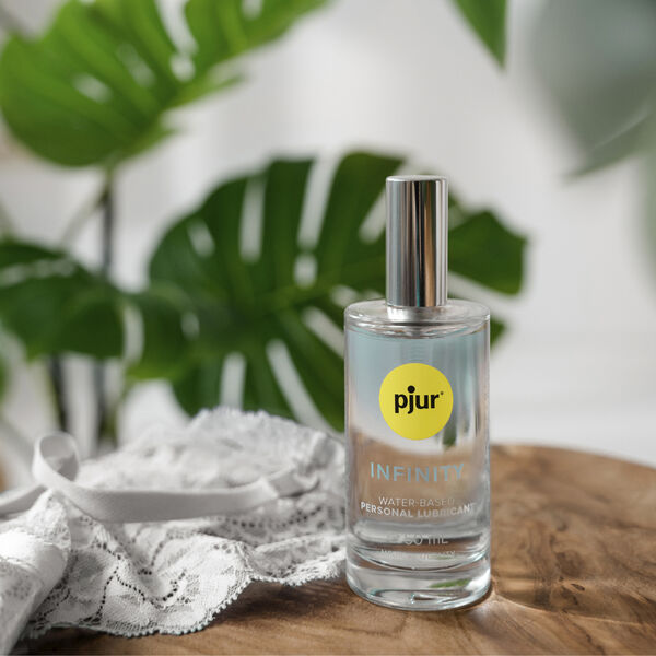 pjur INFINITY water-based