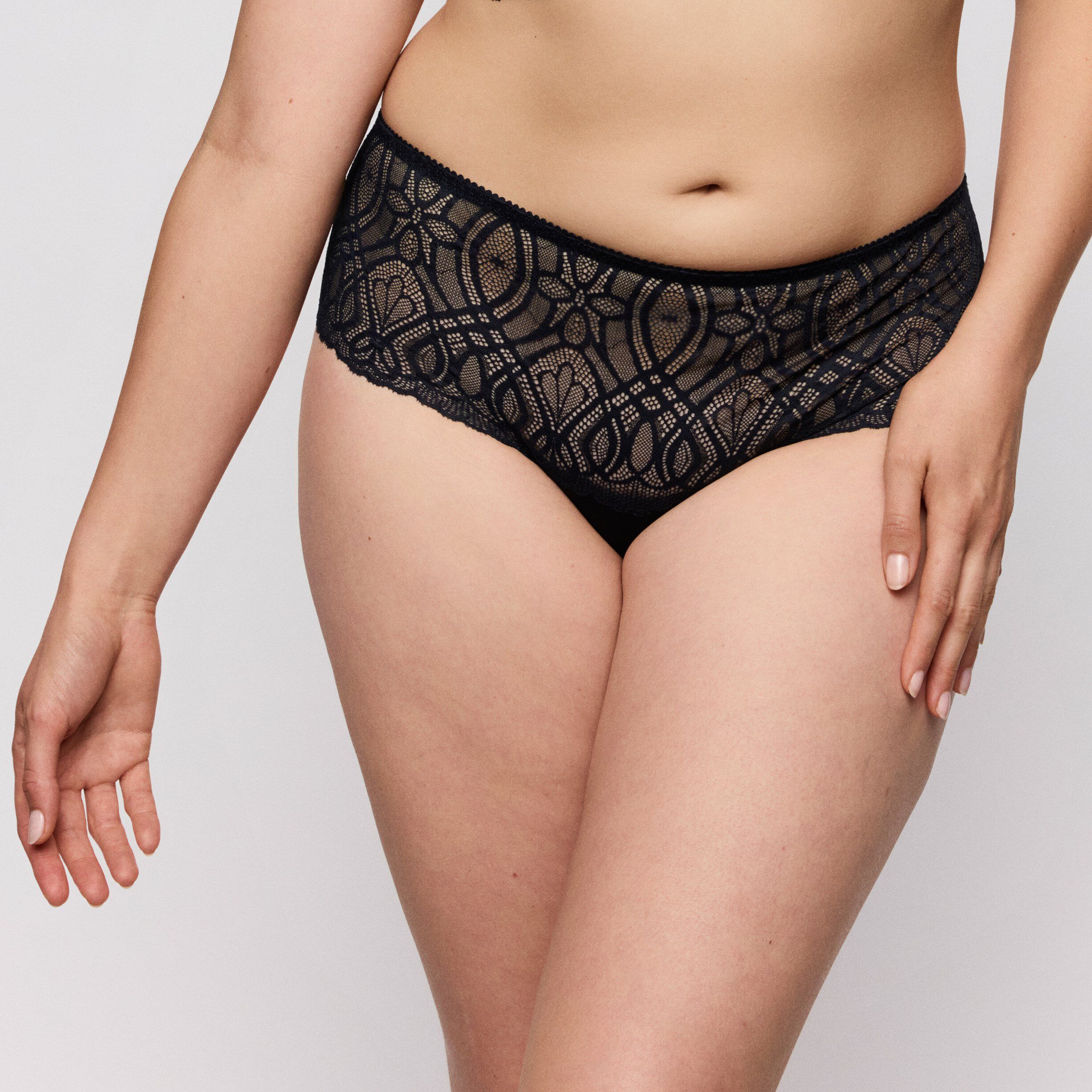 Salerno luxury string