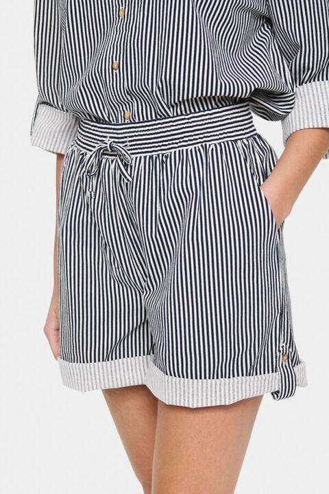 ZalindaSZ Stripe Shorts