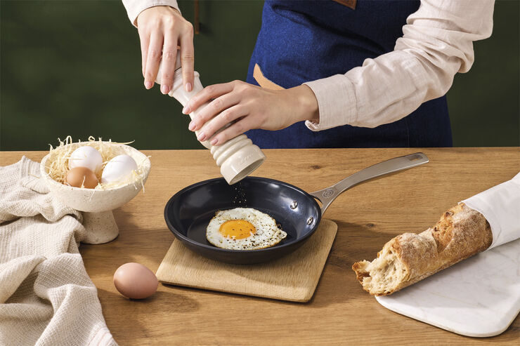 Ceramic stegepande 20 cm