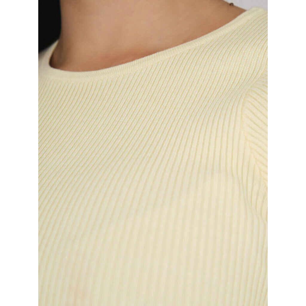 Rib knit short sleeve top