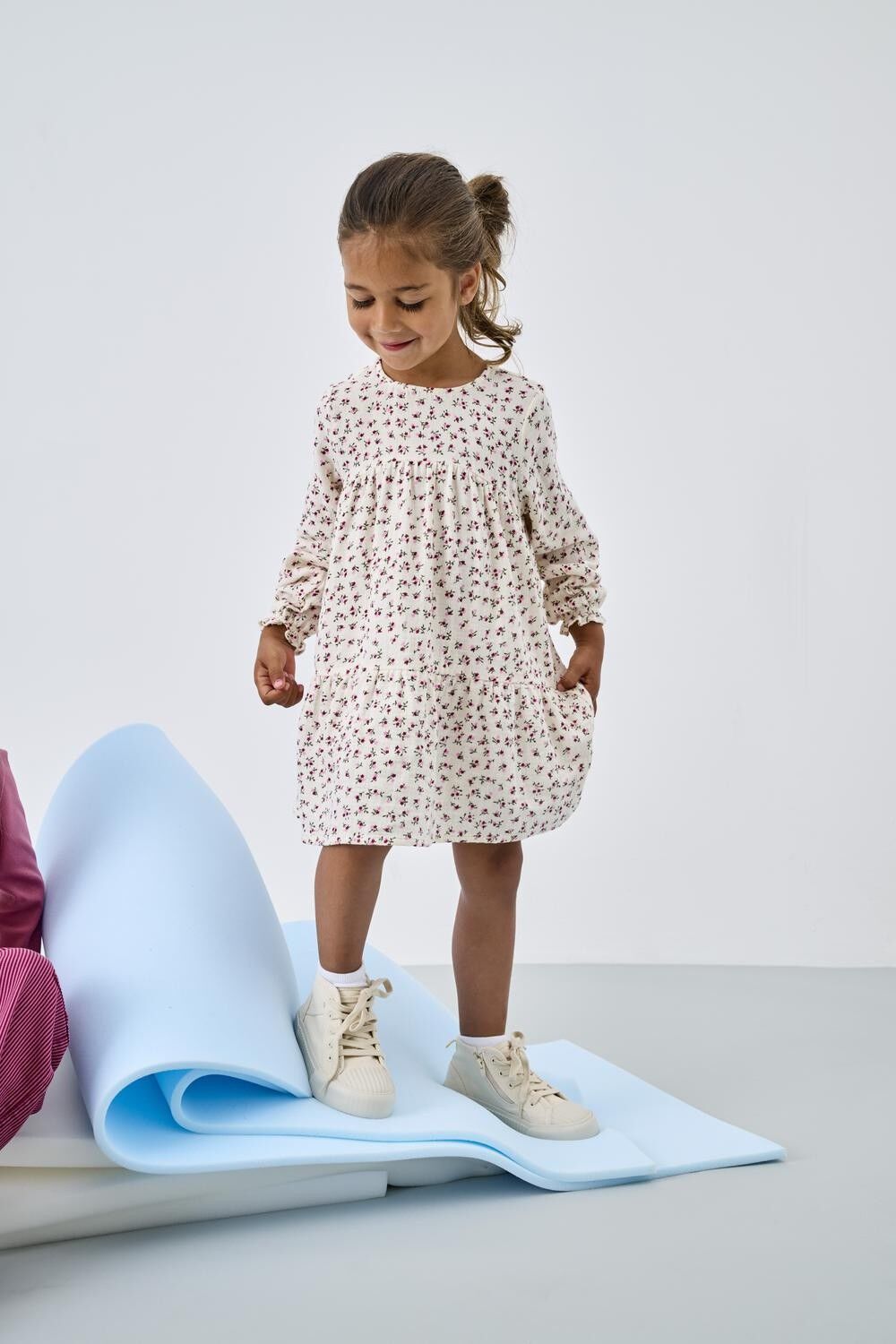 Kmgthyra Life Ls A-Sh Dress Aop Wvn Noos