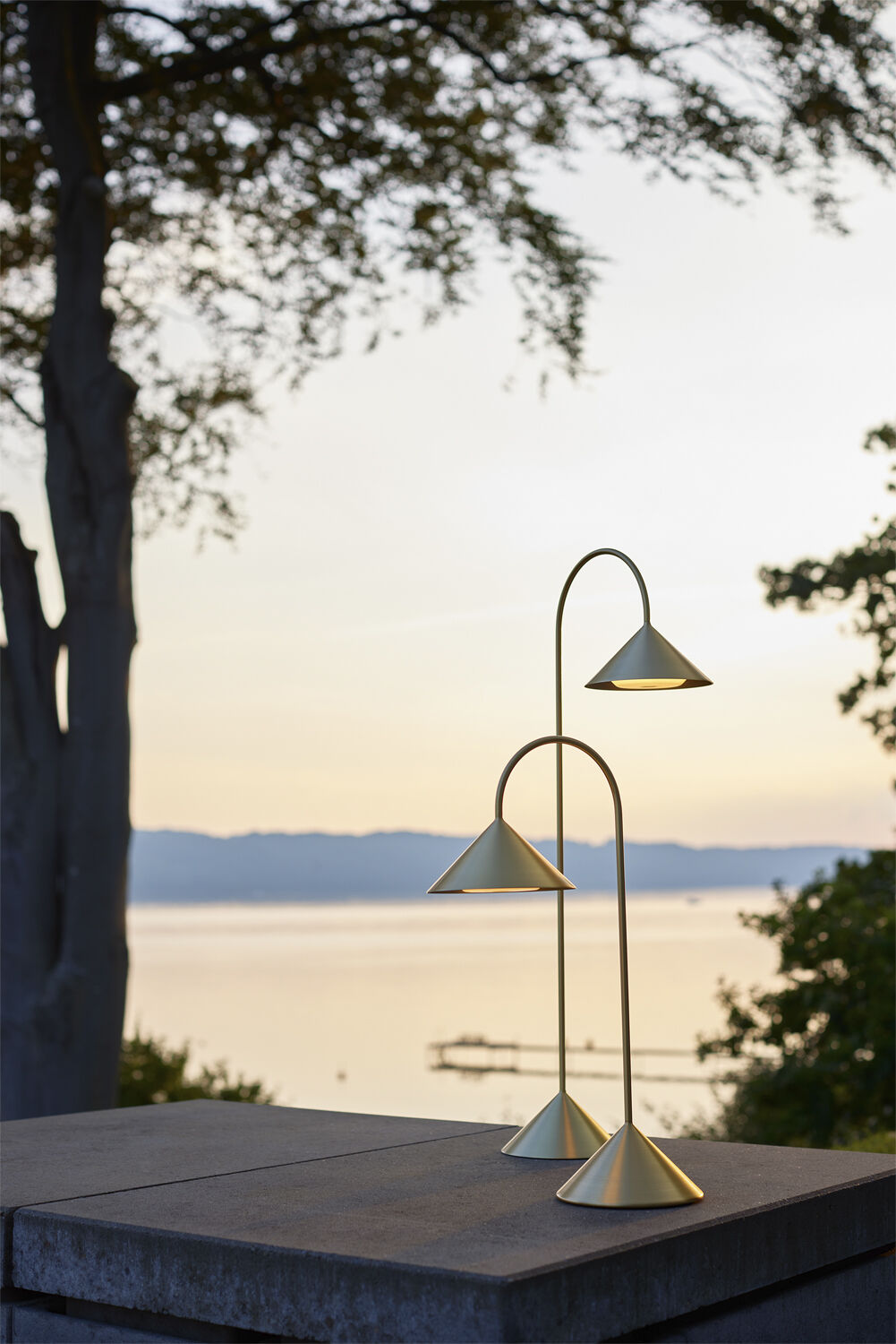 Grasp Portable Table Lamp H47