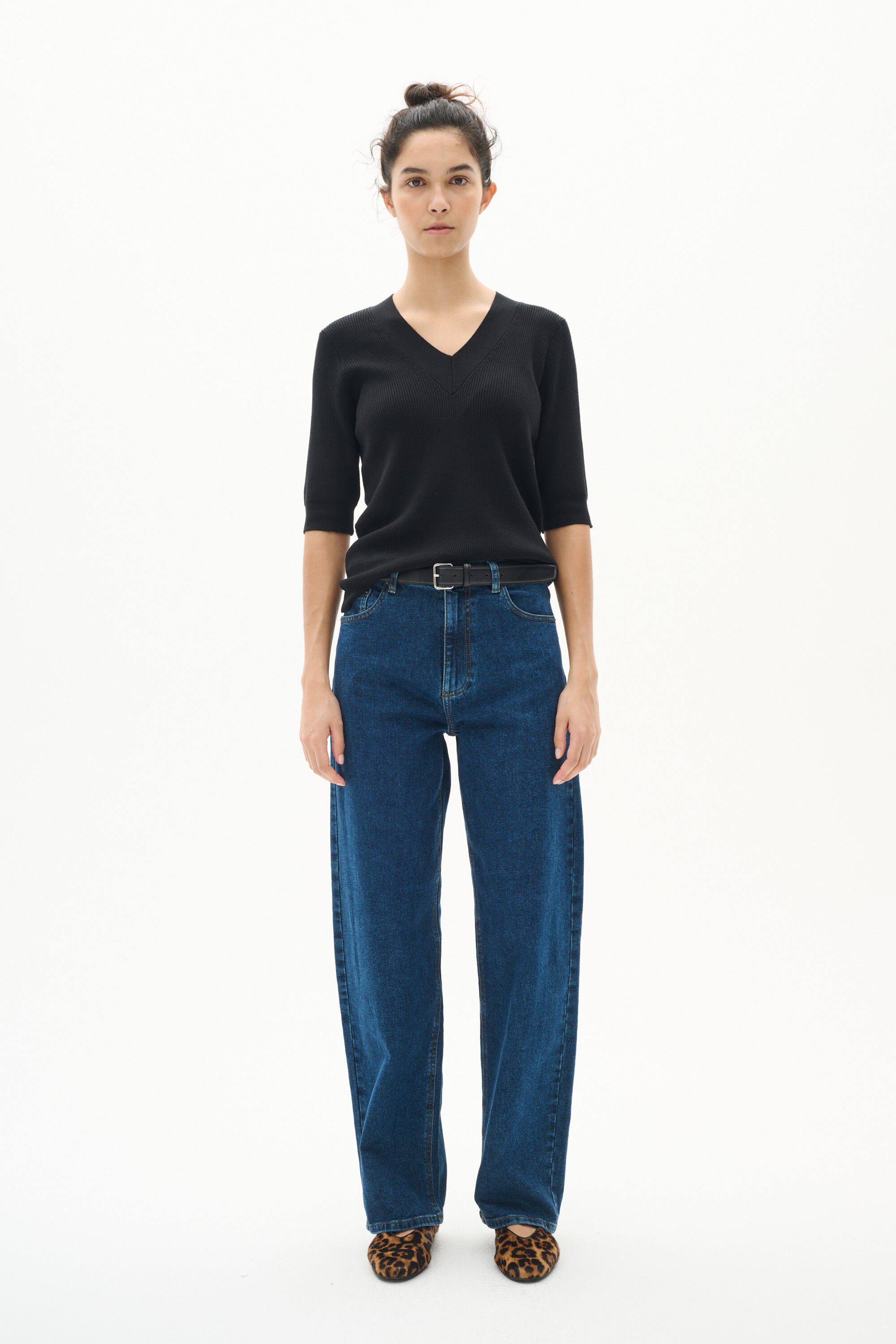 LeenahIW V-Neck Blouse