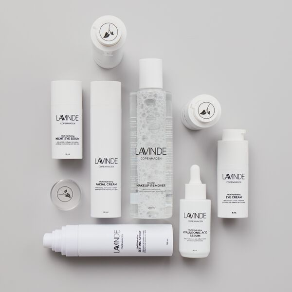 Lavinde Refreshing Makeup Remover 250 ml. �