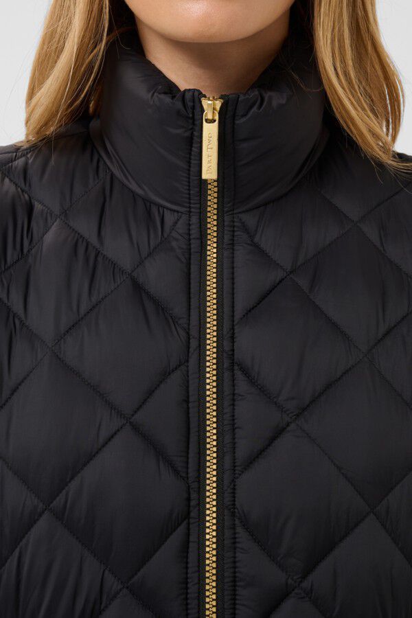 OlilanaPW Outerwear