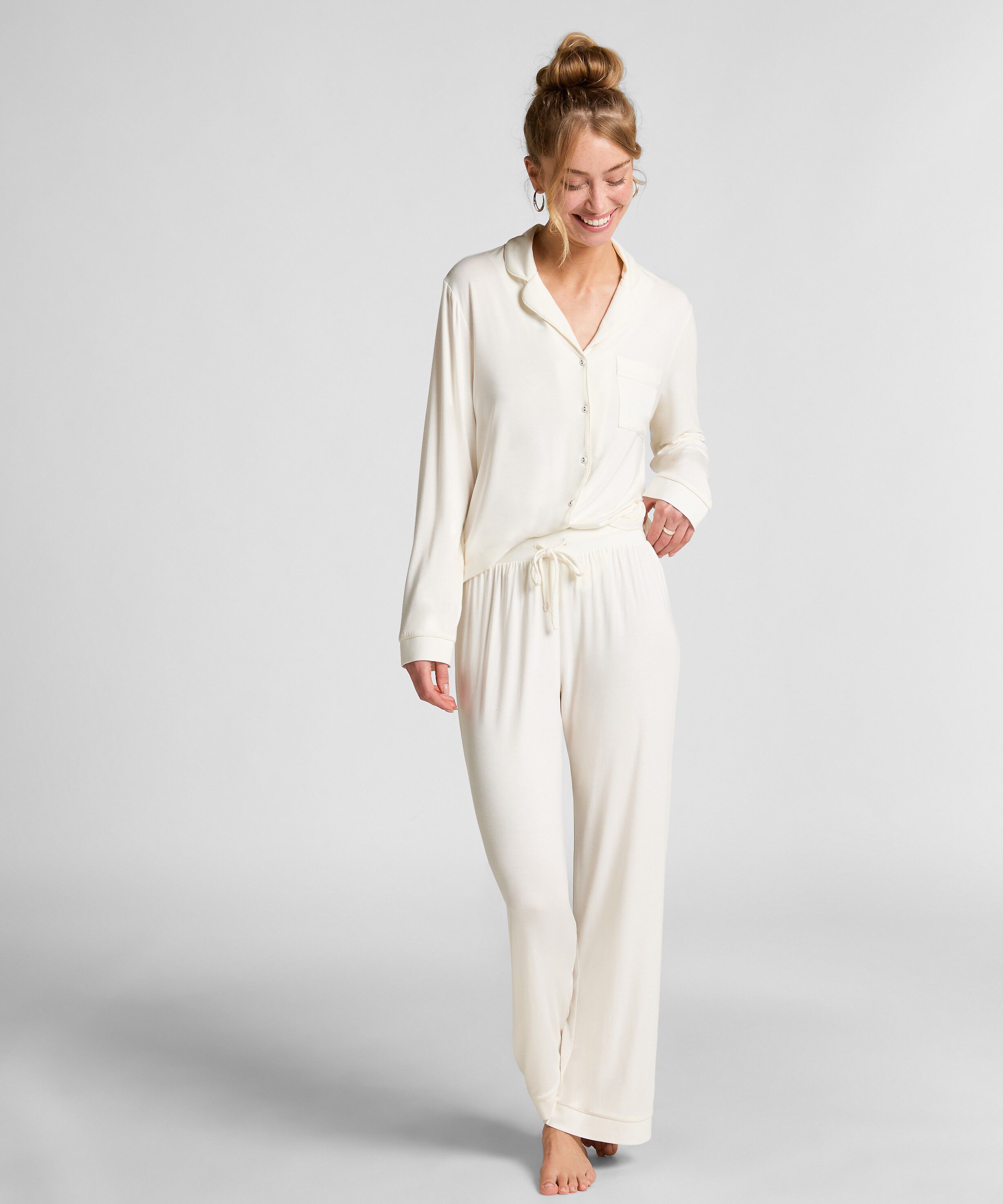 Essential Jersey Pants