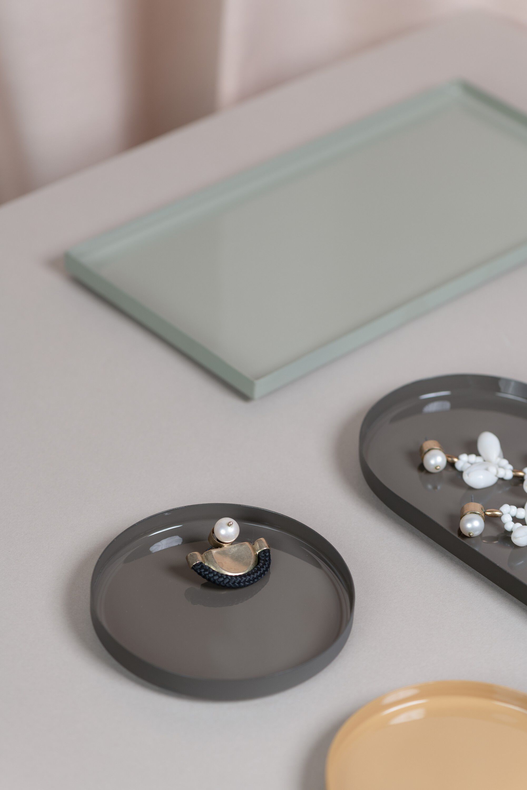 MM Grenada deco tray, Round, Charcoal