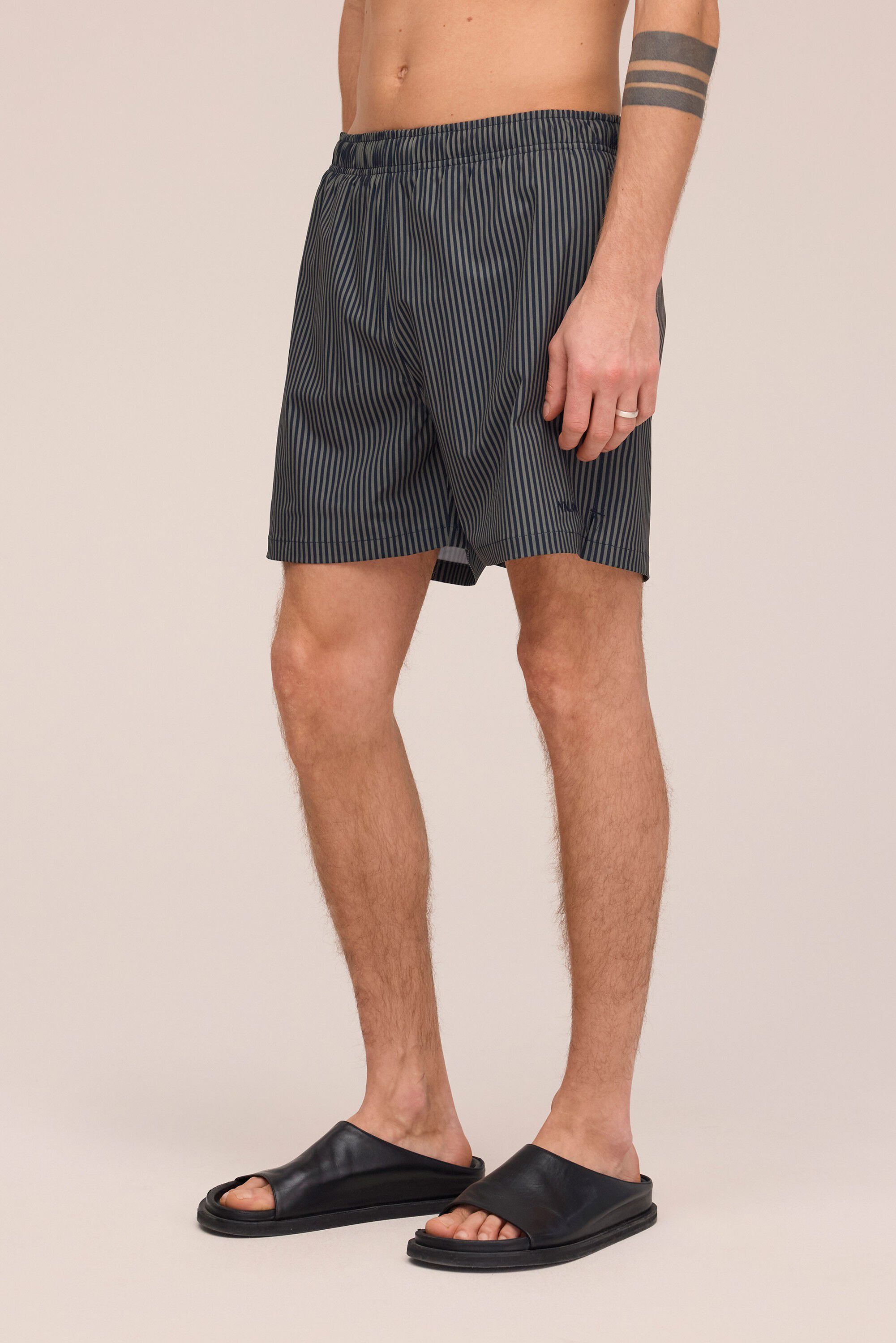 Holiday Shorts 10039