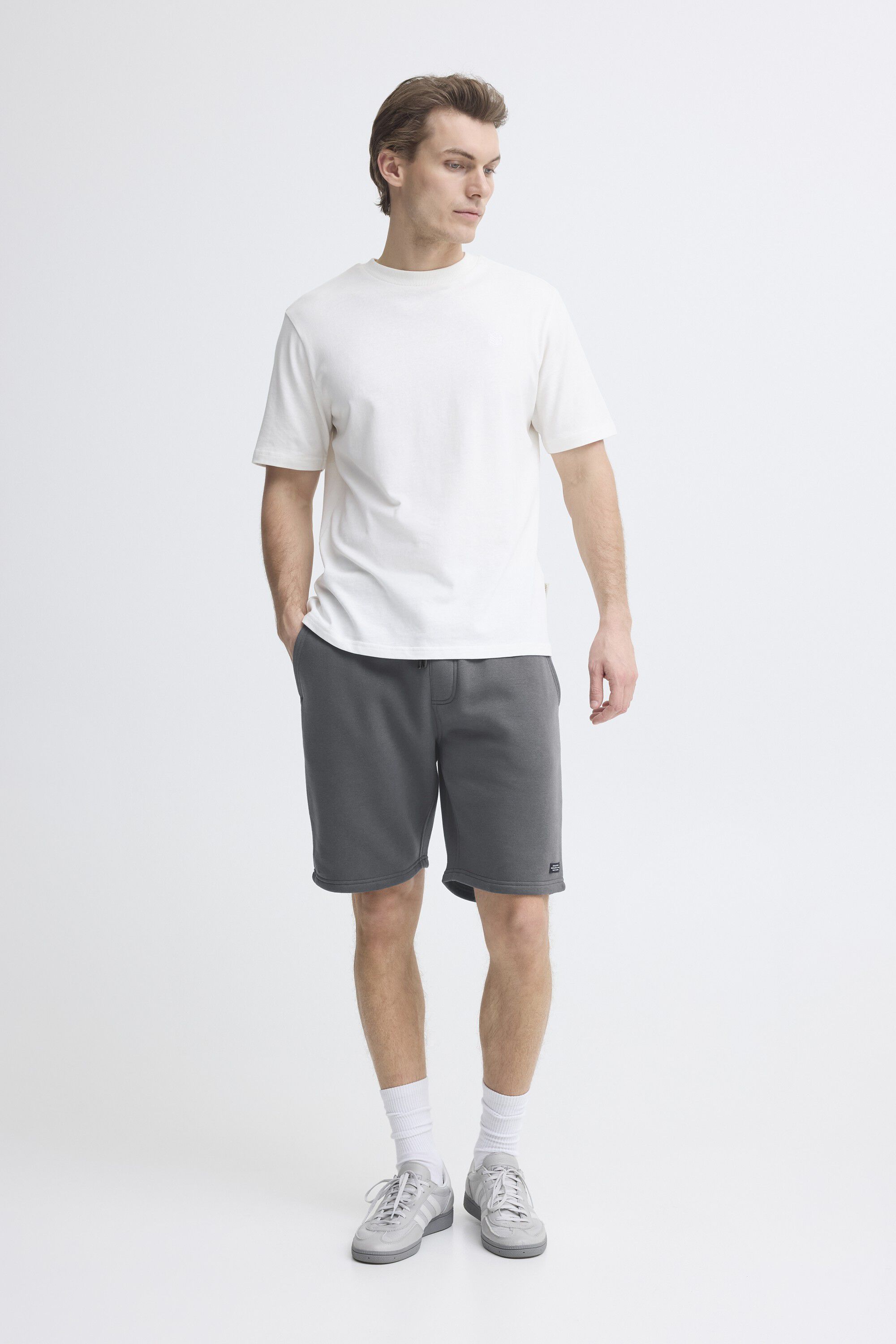 BHDOWNTON SWEATSHORT