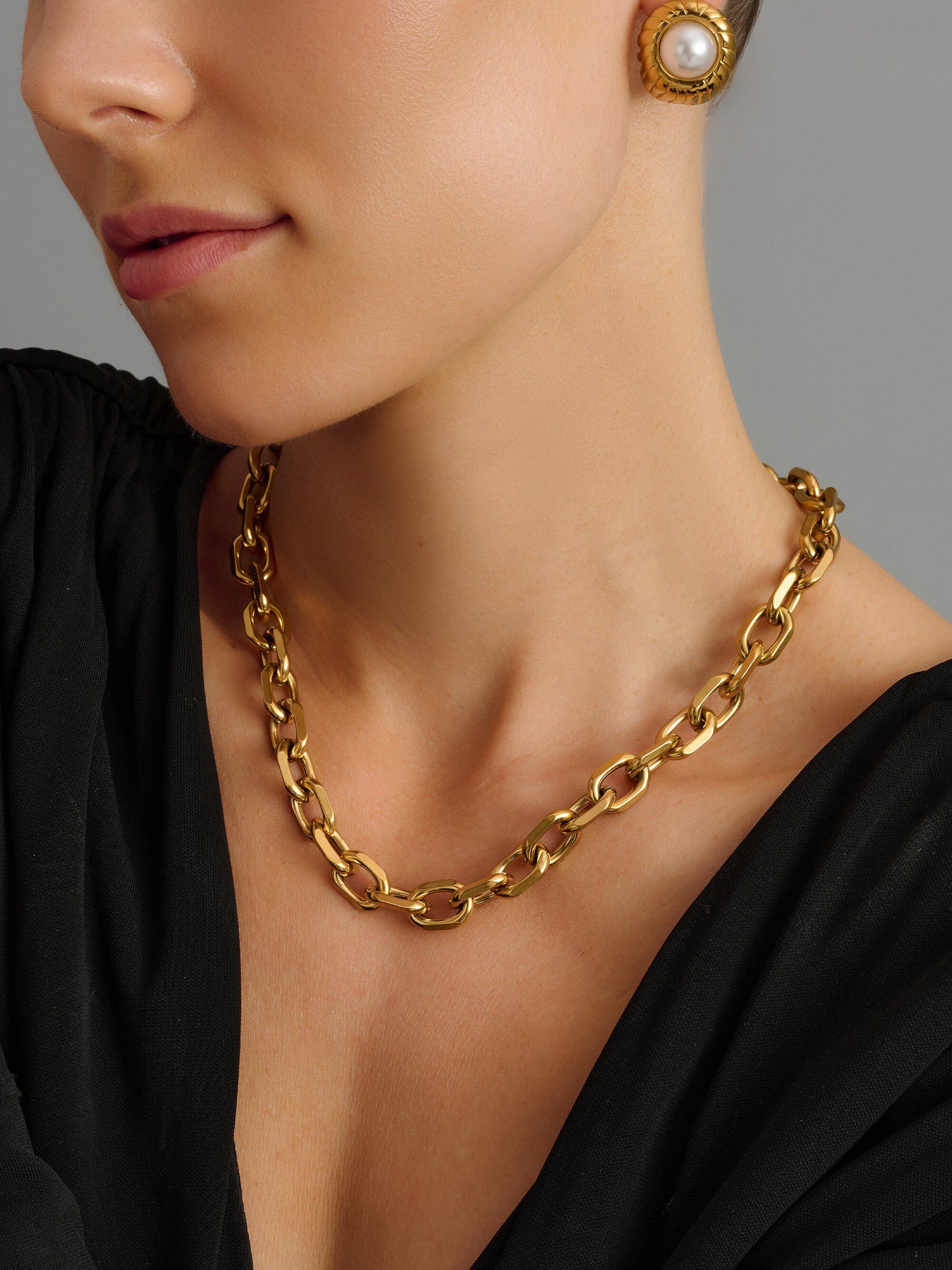 Women's Round Cable Chain Necklace in Gold