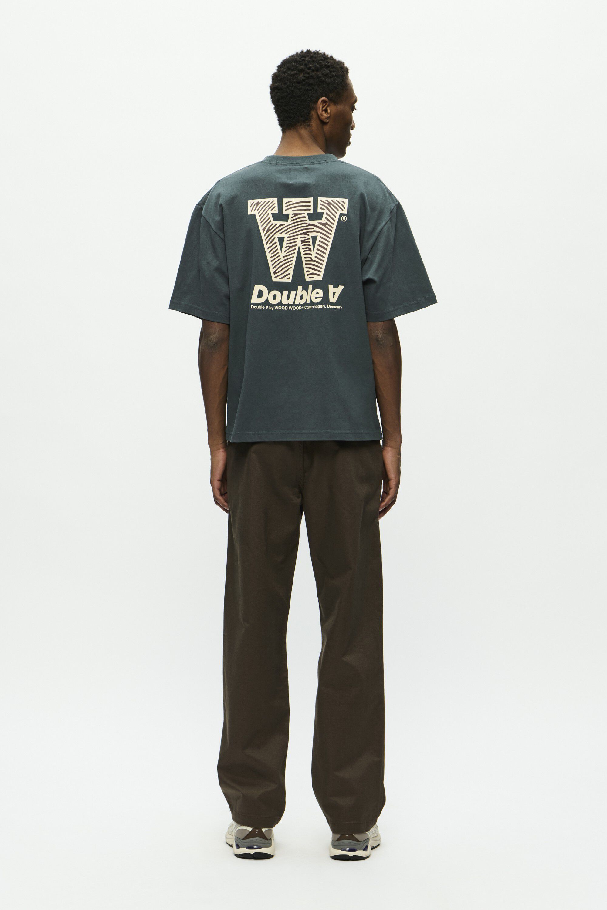 WWLiam tee AAneue 25220